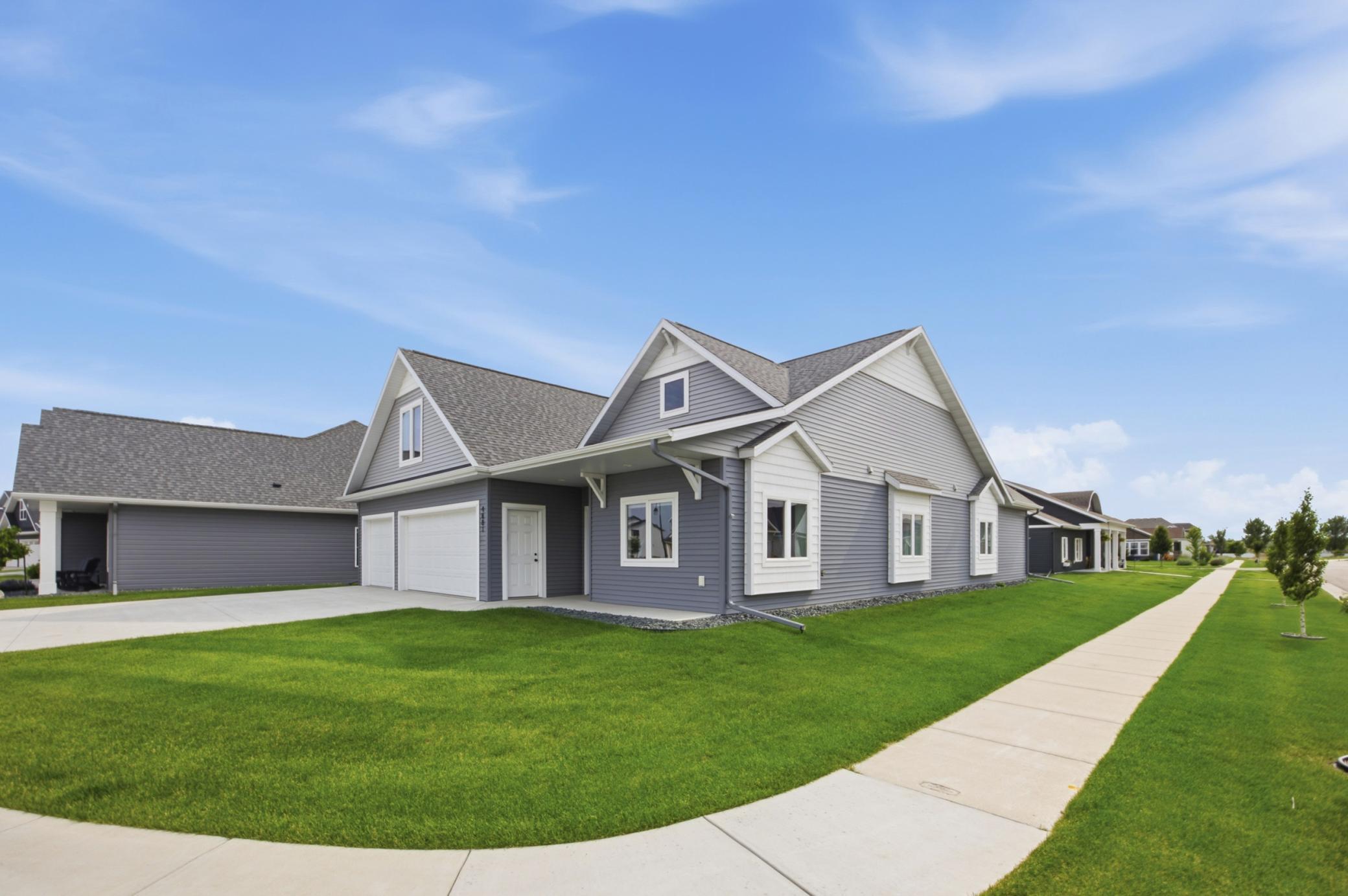 4881 Bluebell S Loop, Fargo ND 58104 - Photo 2 of 41