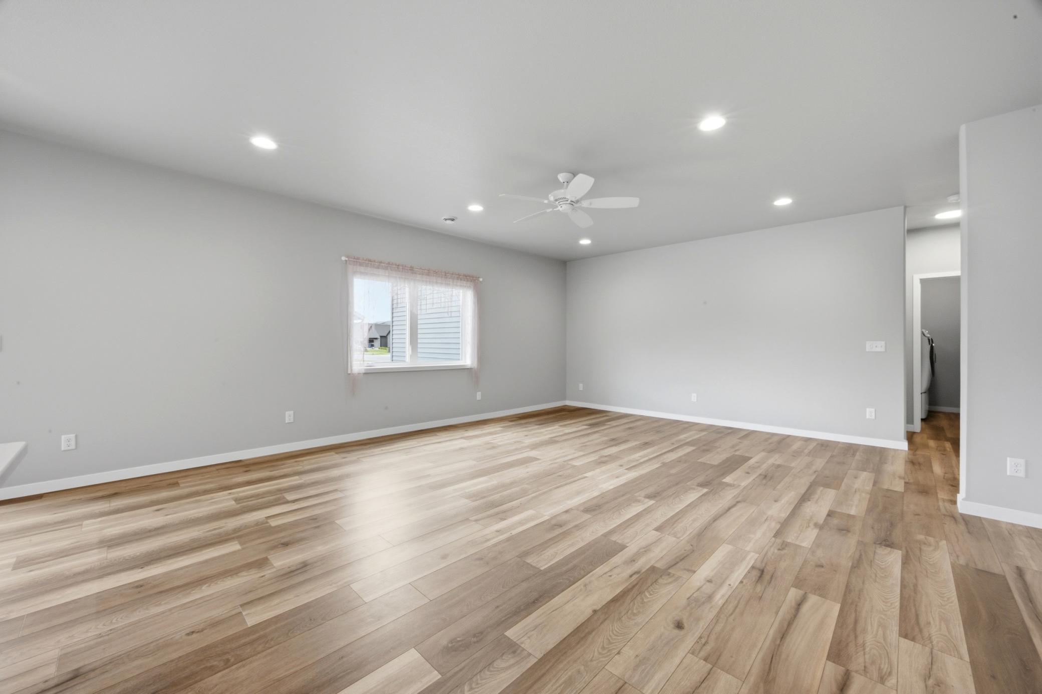 4881 Bluebell S Loop, Fargo ND 58104 - Photo 8 of 41
