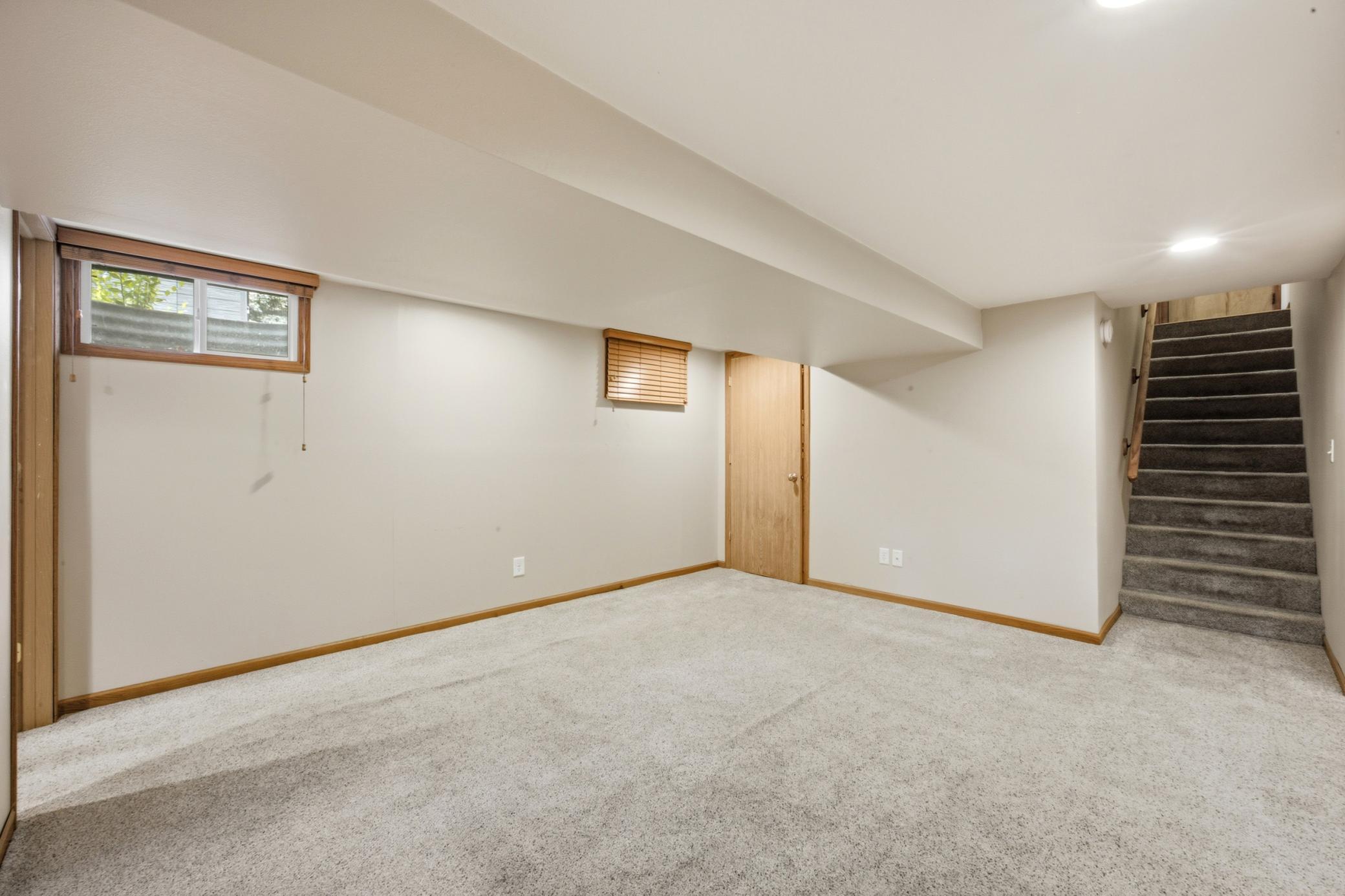 809 19TH N Street, Moorhead MN 56560 - Photo 18 of 38