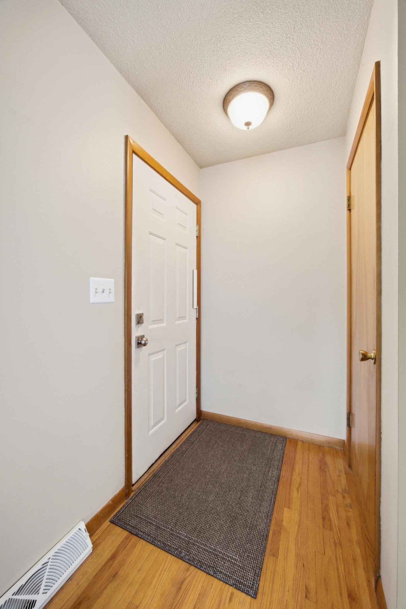 809 19TH N Street, Moorhead MN 56560 - Photo 4 of 38