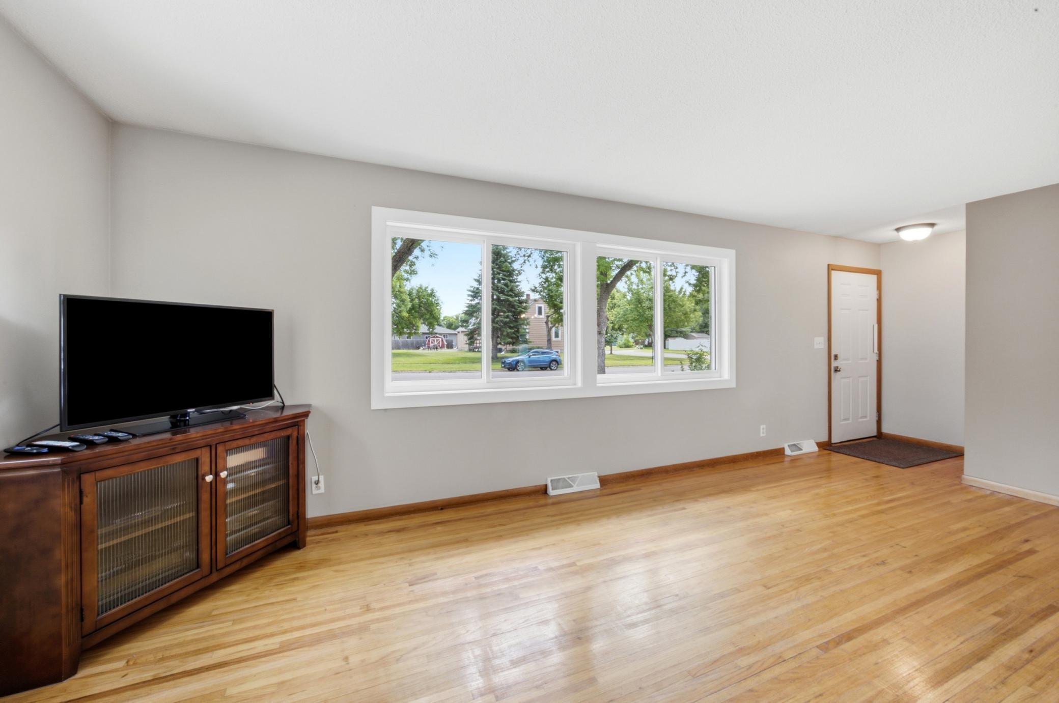 809 19TH N Street, Moorhead MN 56560 - Photo 6 of 38