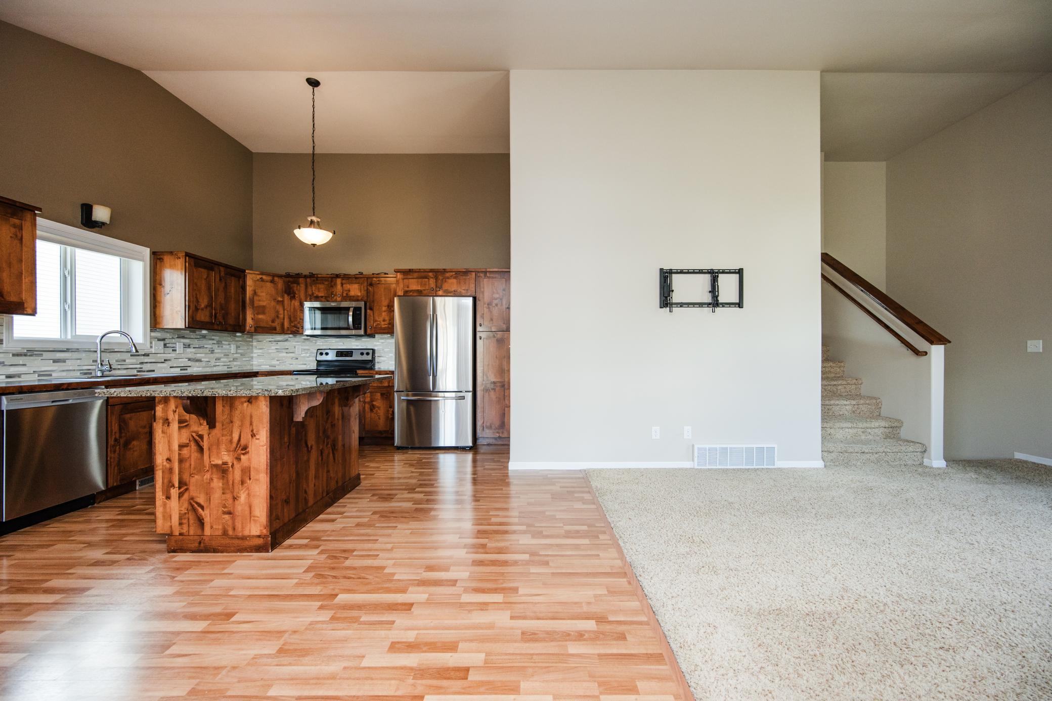 2011 single family home for sale at 2613 56th Avenue S in Fargo, ND — 3 bed, 3 bath (photo 11 of 67)
