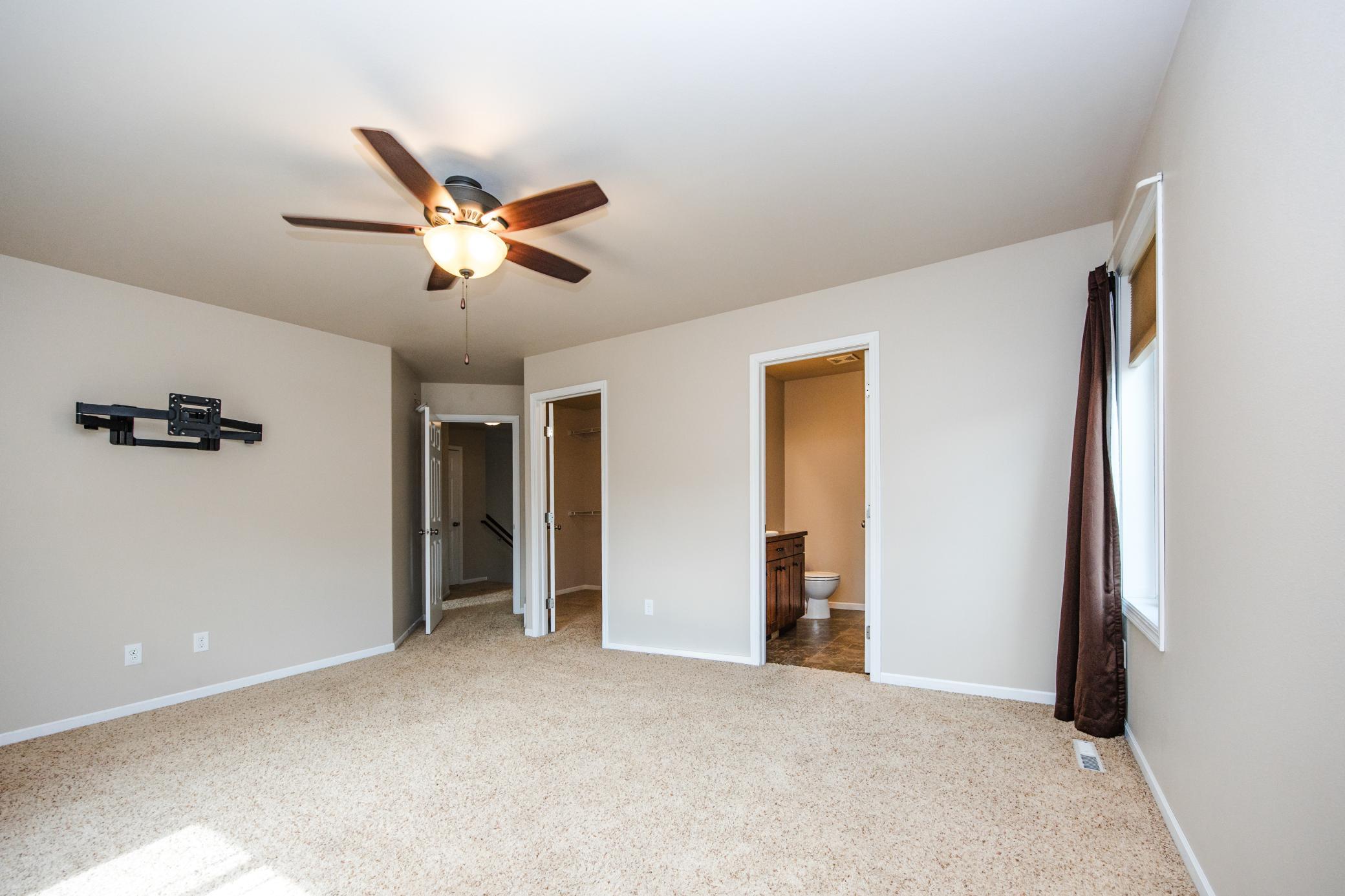 2011 single family home for sale at 2613 56th Avenue S in Fargo, ND — 3 bed, 3 bath (photo 27 of 67)