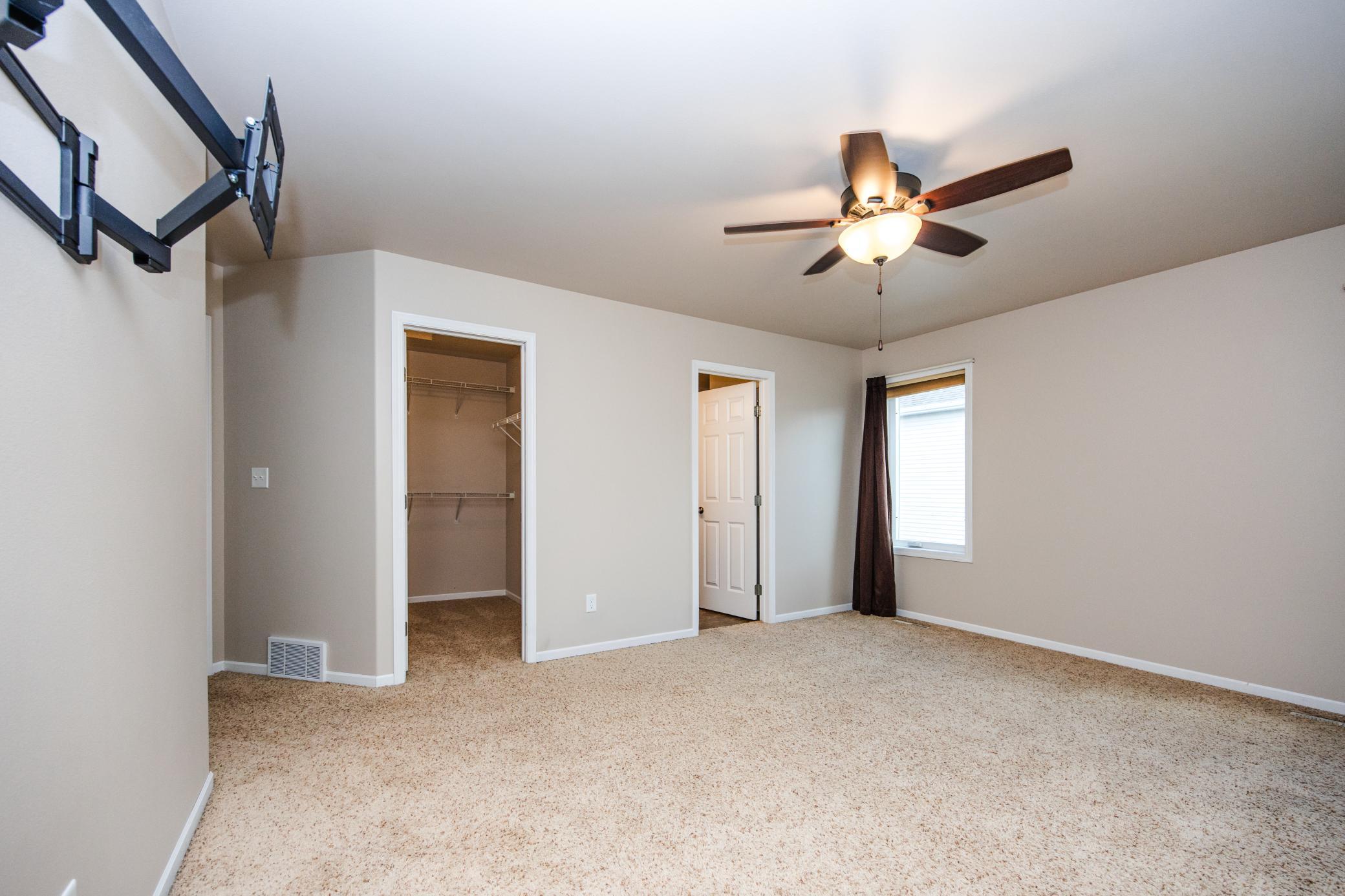 2011 single family home for sale at 2613 56th Avenue S in Fargo, ND — 3 bed, 3 bath (photo 28 of 67)