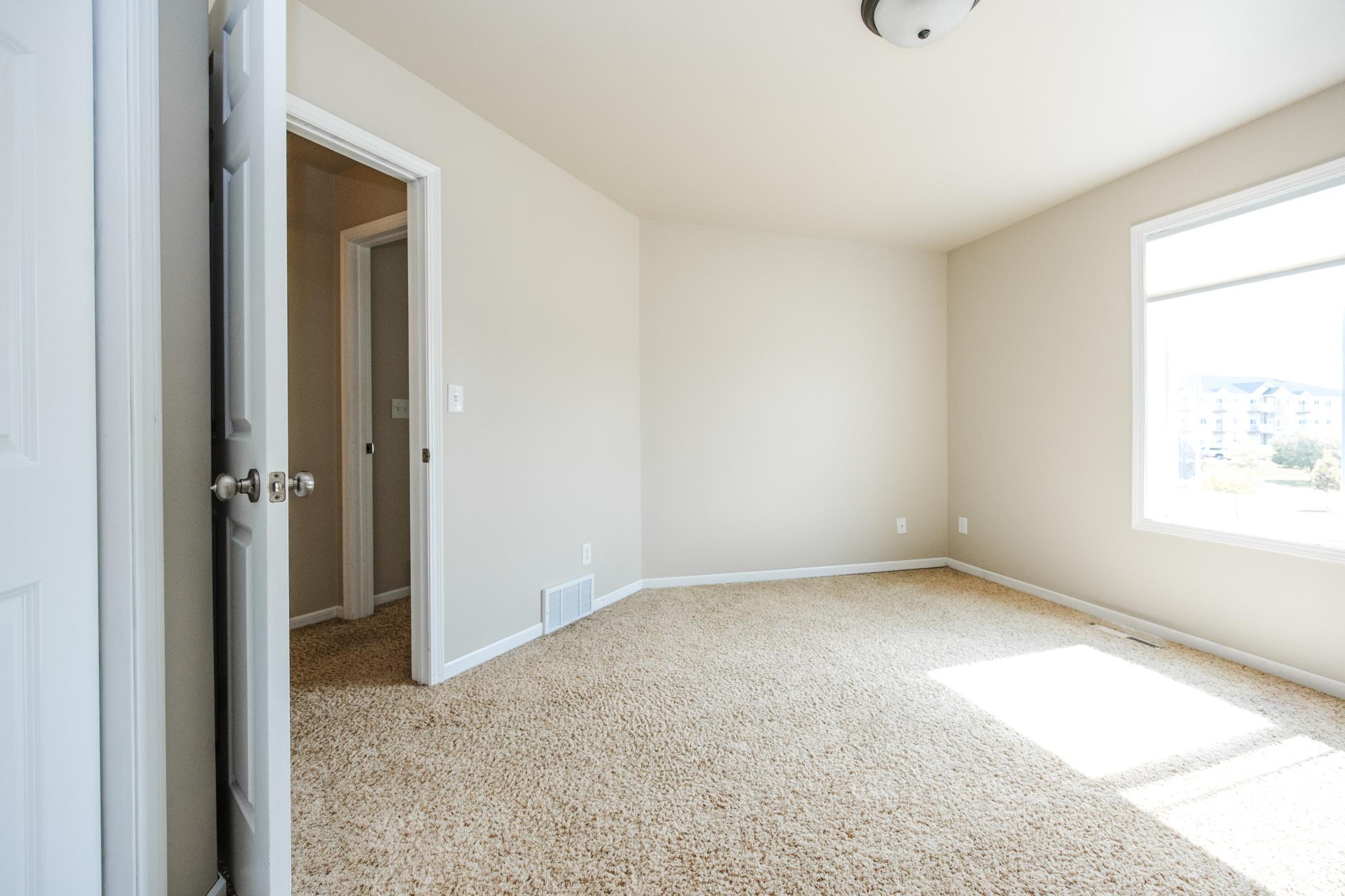2011 single family home for sale at 2613 56th Avenue S in Fargo, ND — 3 bed, 3 bath (photo 36 of 67)