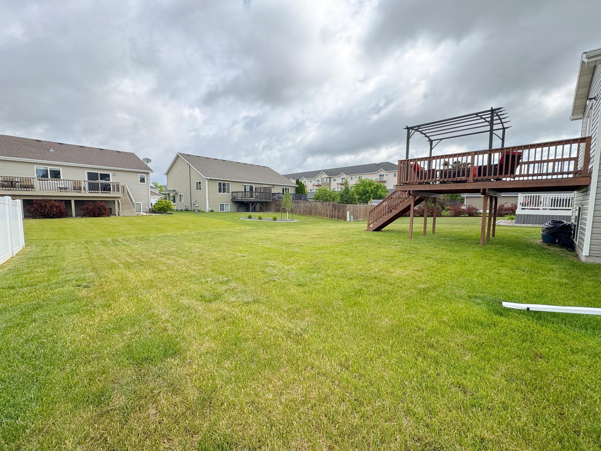 2011 single family home for sale at 2613 56th Avenue S in Fargo, ND — 3 bed, 3 bath (photo 65 of 67)