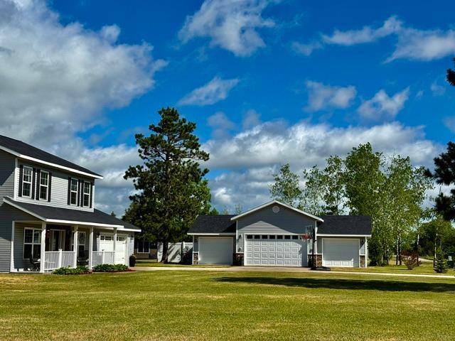2016 single family home for sale at 8035 Moidore Drive NW in Bemidji, MN — 3 bed, 3 bath (photo 2 of 44)