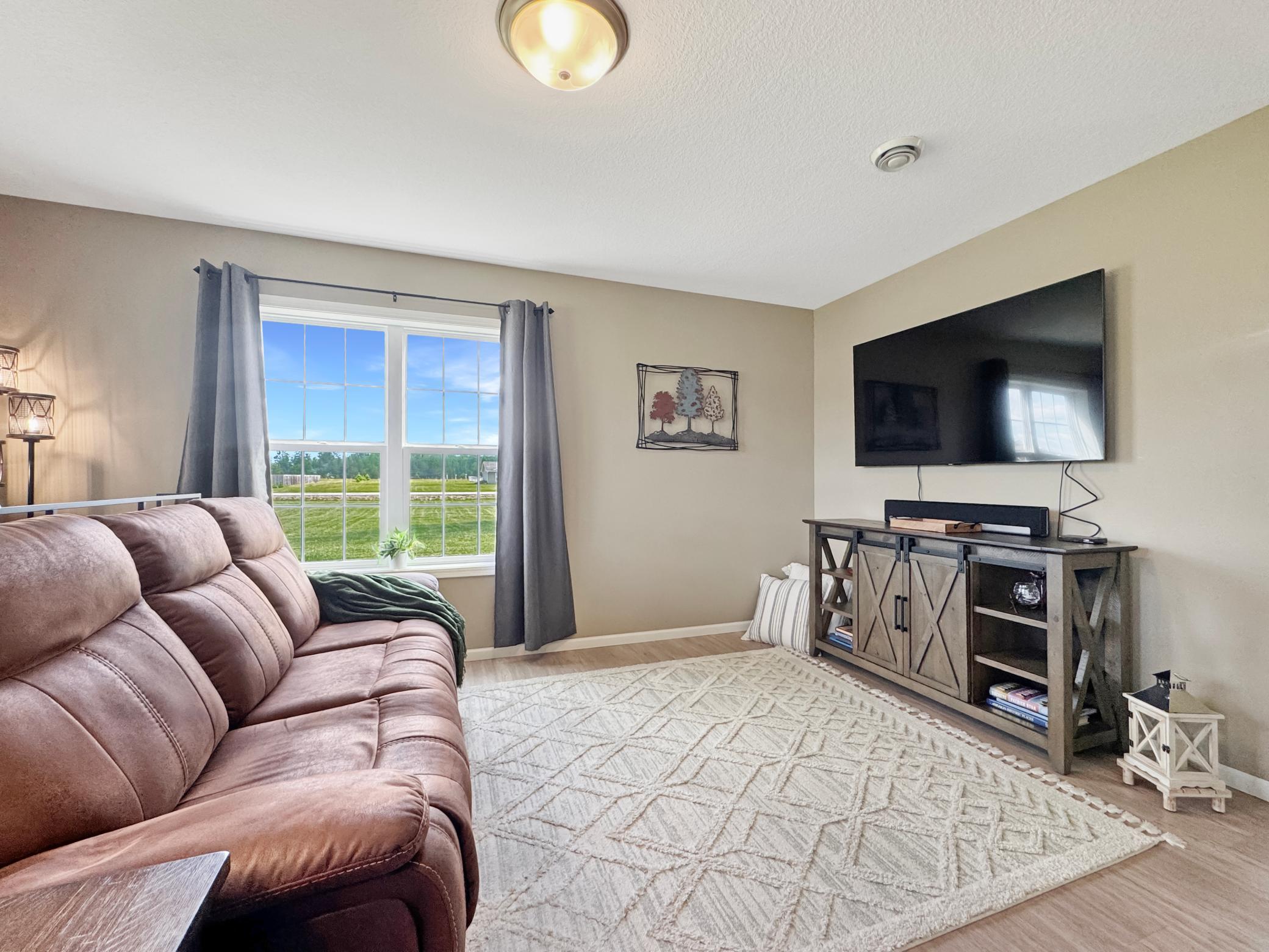 2016 single family home for sale at 8035 Moidore Drive NW in Bemidji, MN — 3 bed, 3 bath (photo 13 of 44)