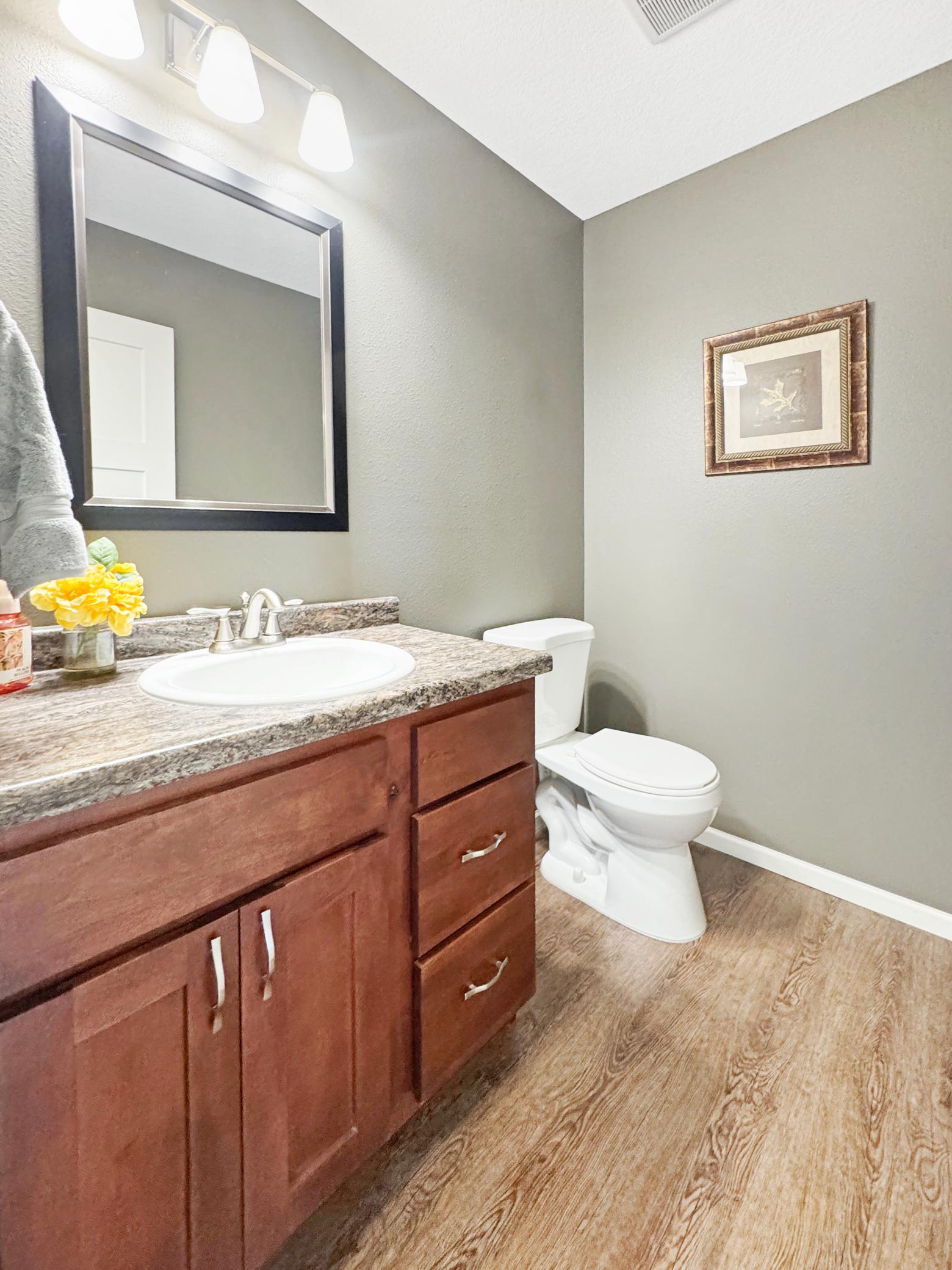 2016 single family home for sale at 8035 Moidore Drive NW in Bemidji, MN — 3 bed, 3 bath (photo 19 of 44)