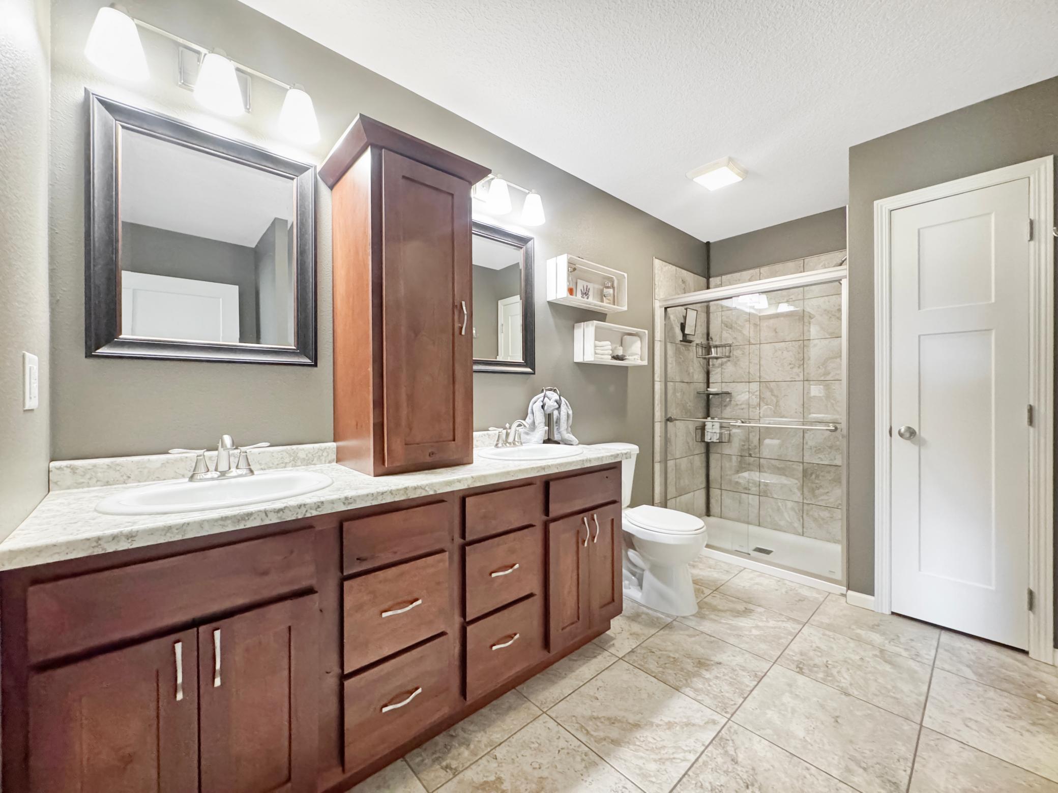 2016 single family home for sale at 8035 Moidore Drive NW in Bemidji, MN — 3 bed, 3 bath (photo 25 of 44)