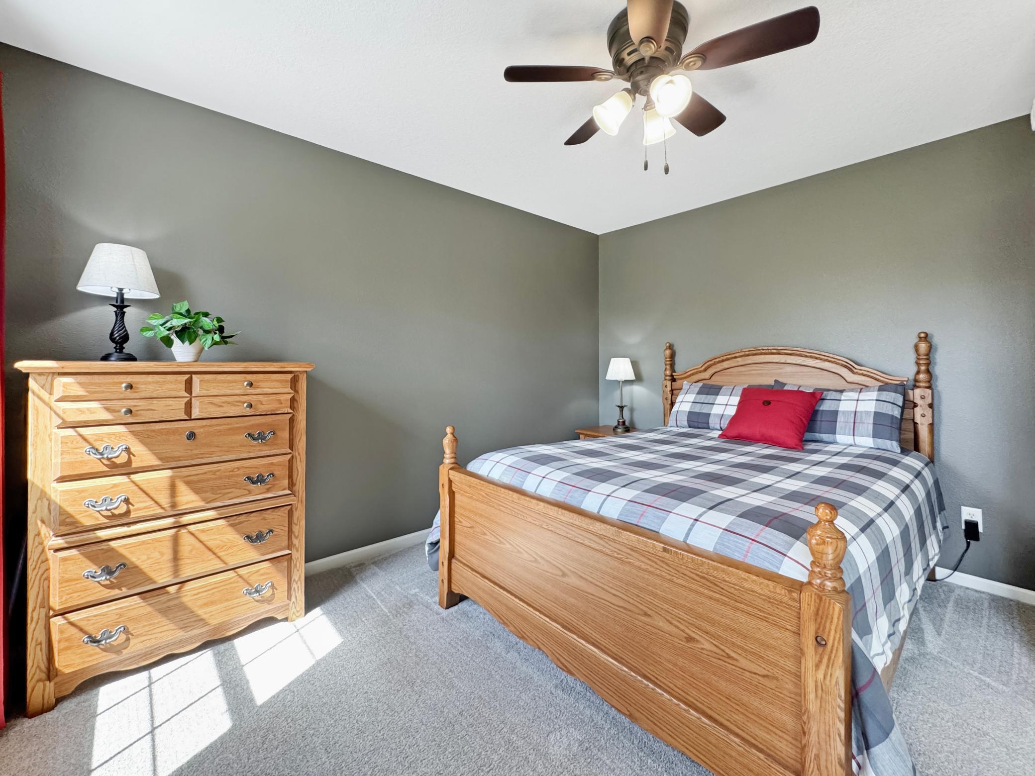 2016 single family home for sale at 8035 Moidore Drive NW in Bemidji, MN — 3 bed, 3 bath (photo 27 of 44)