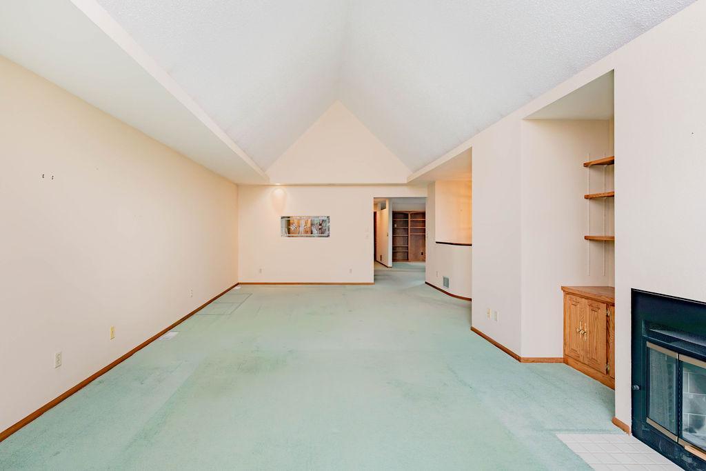 2536 University S Drive, Fargo ND 58103 - Photo 13 of 48