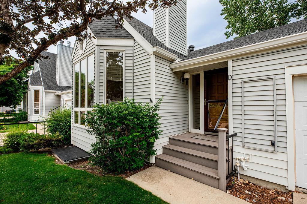 2536 University S Drive, Fargo ND 58103 - Photo 4 of 48