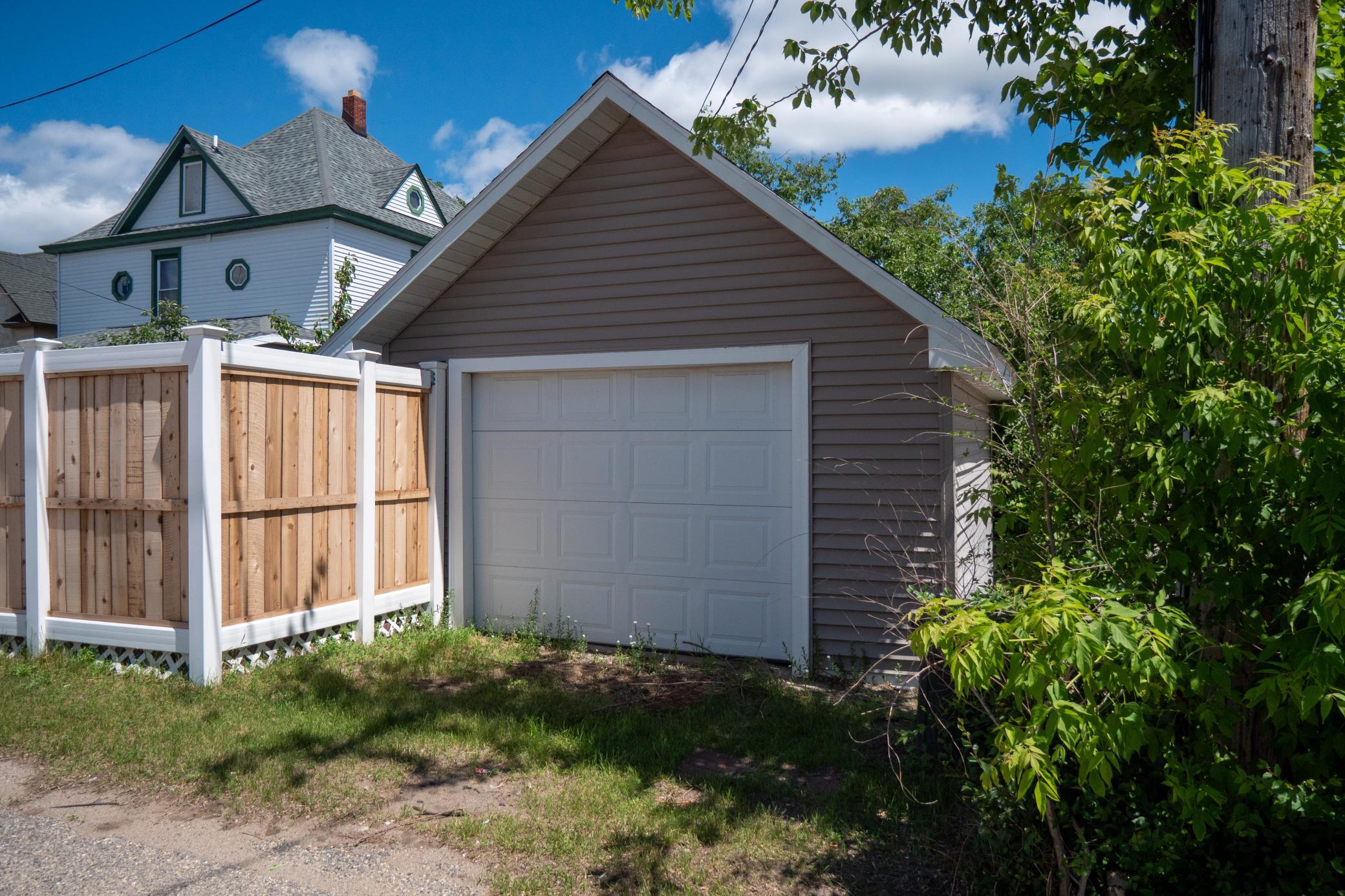 415 America Avenue NW, Bemidji MN 56601 - Photo 6 of 11