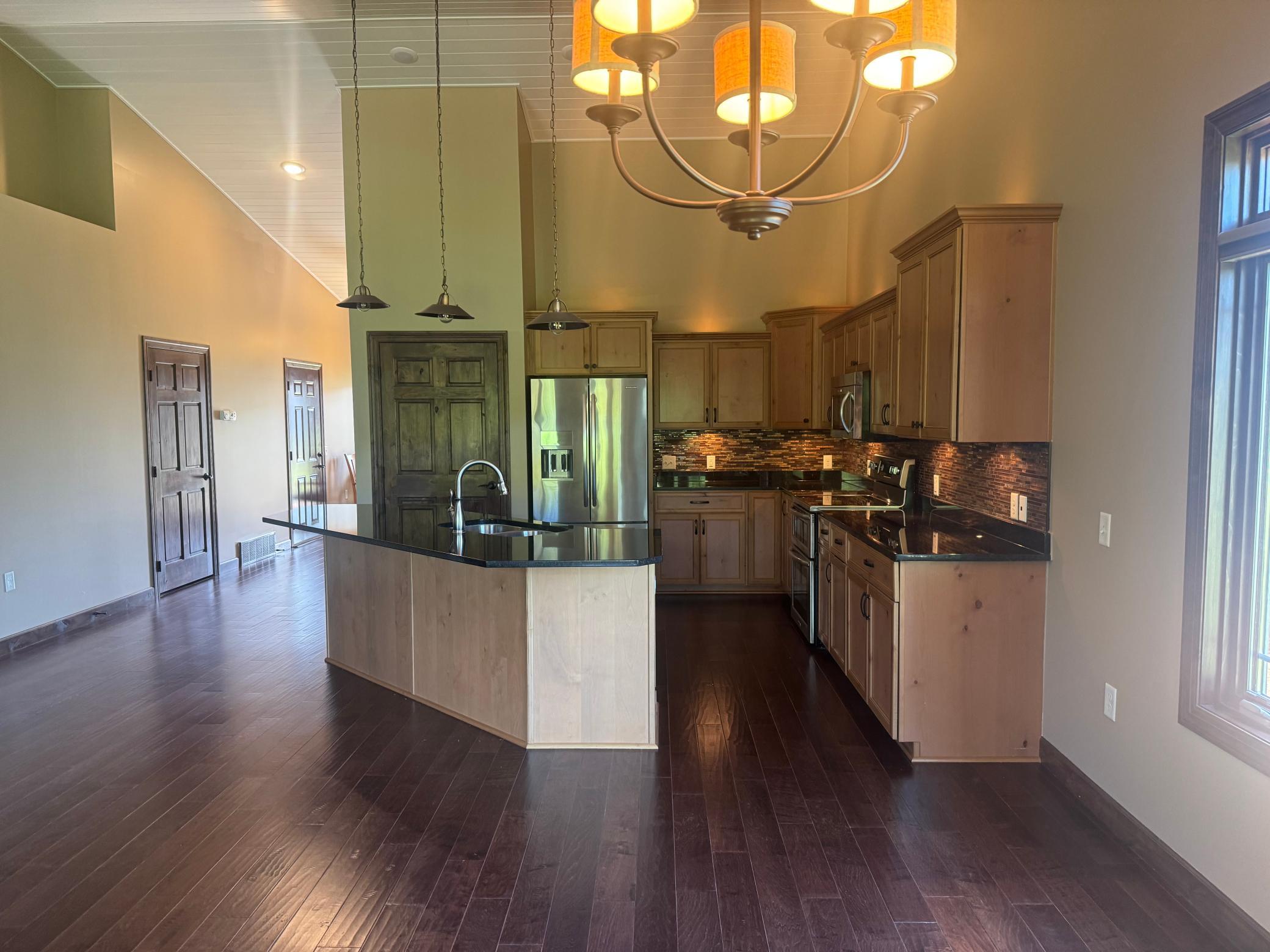 2014 home for sale at 1300 Event Center Drive NE, Unit 5 in Bemidji, MN — 2 bed, 2 bath (photo 11 of 37)