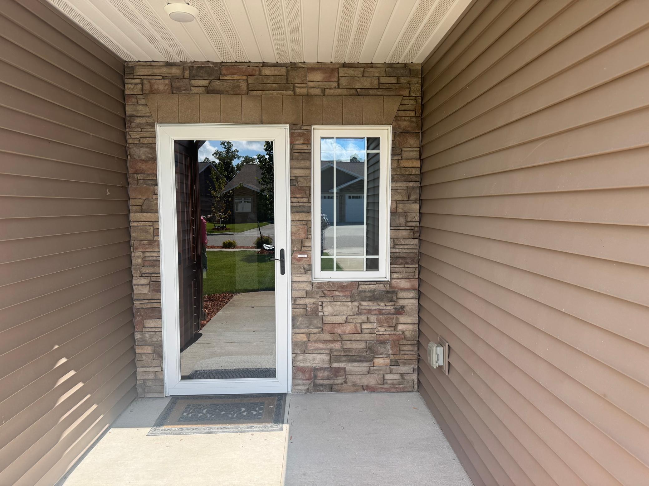 2014 home for sale at 1300 Event Center Drive NE, Unit 5 in Bemidji, MN — 2 bed, 2 bath (photo 3 of 37)