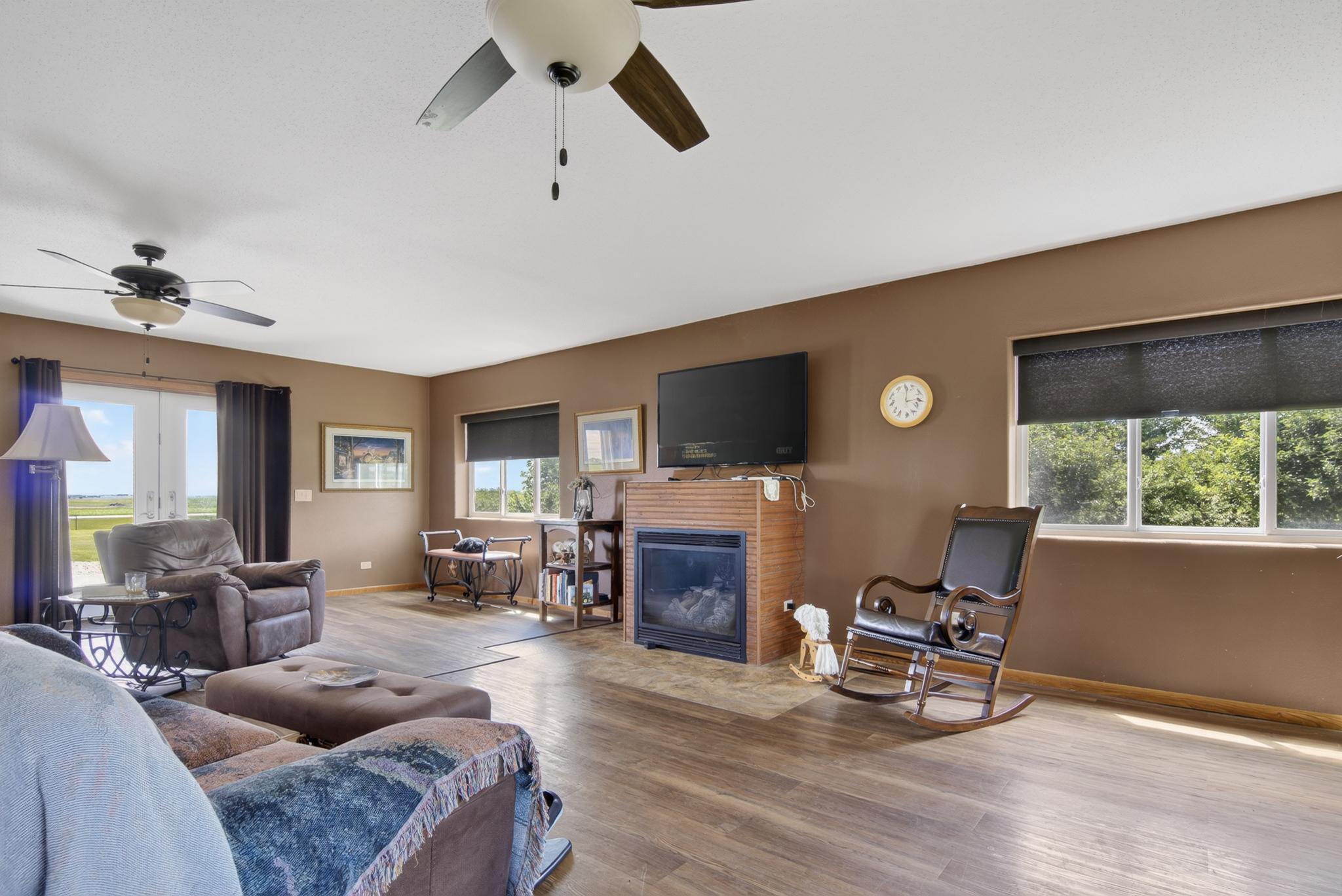 3843 113th Avenue SE, Valley City ND 58072 - Photo 4 of 27