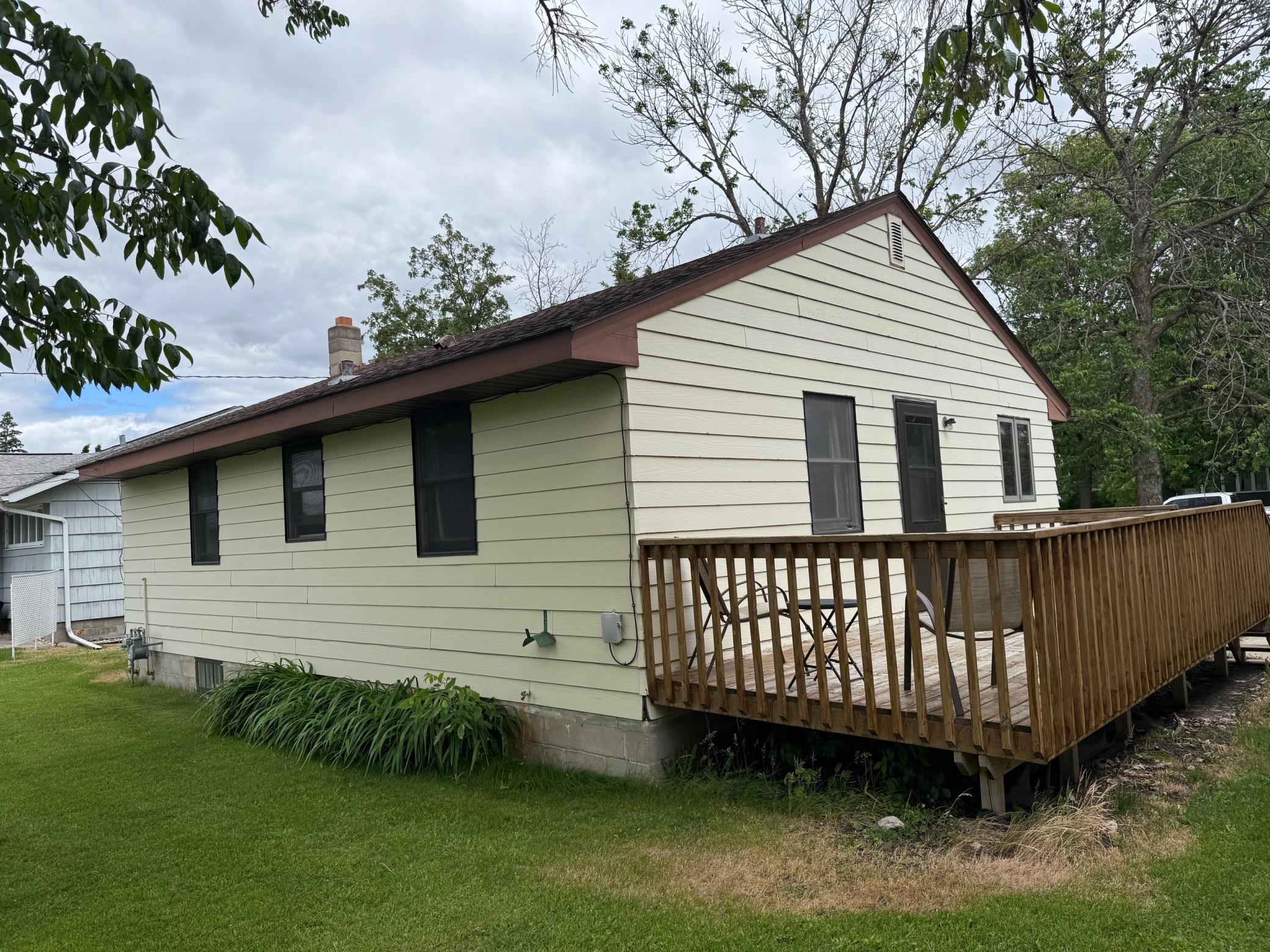 309 7th Avenue NE, Roseau MN 56751 - Photo 10 of 11