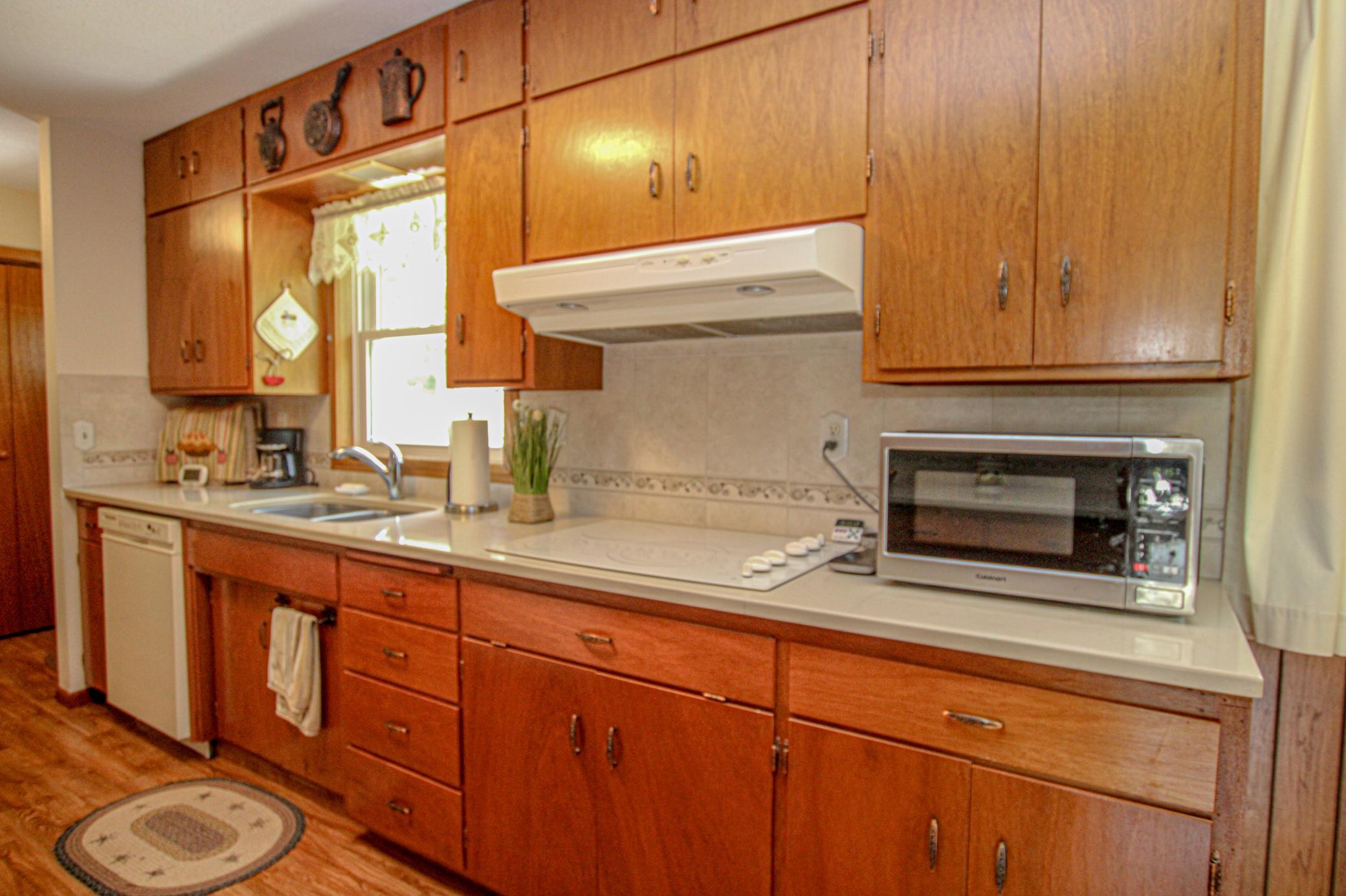 1971 single family home for sale at 8691 County Road 11 NE in Alexandria, MN — 3 bed, 2 bath (photo 16 of 35)