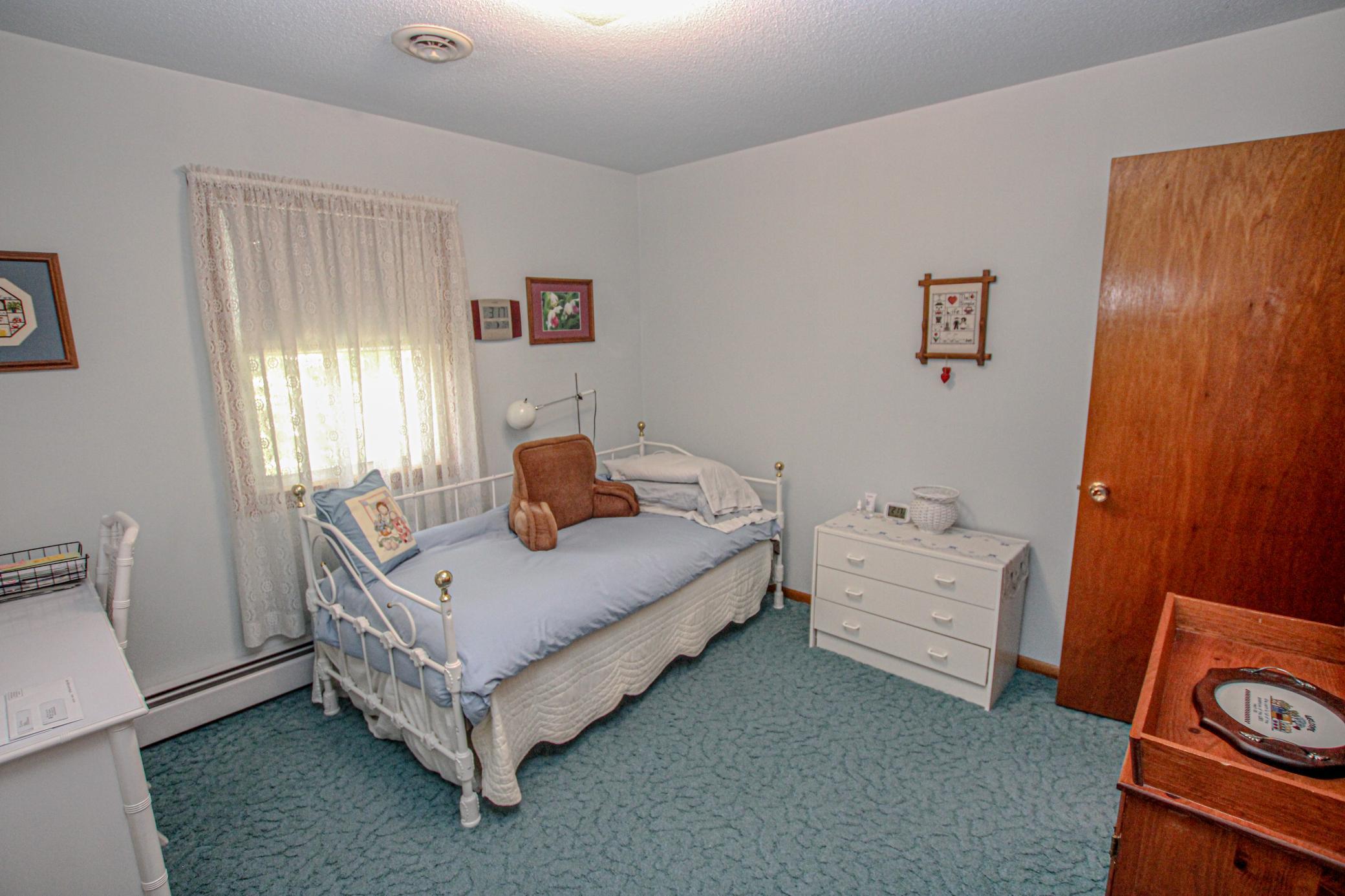 1971 single family home for sale at 8691 County Road 11 NE in Alexandria, MN — 3 bed, 2 bath (photo 19 of 35)