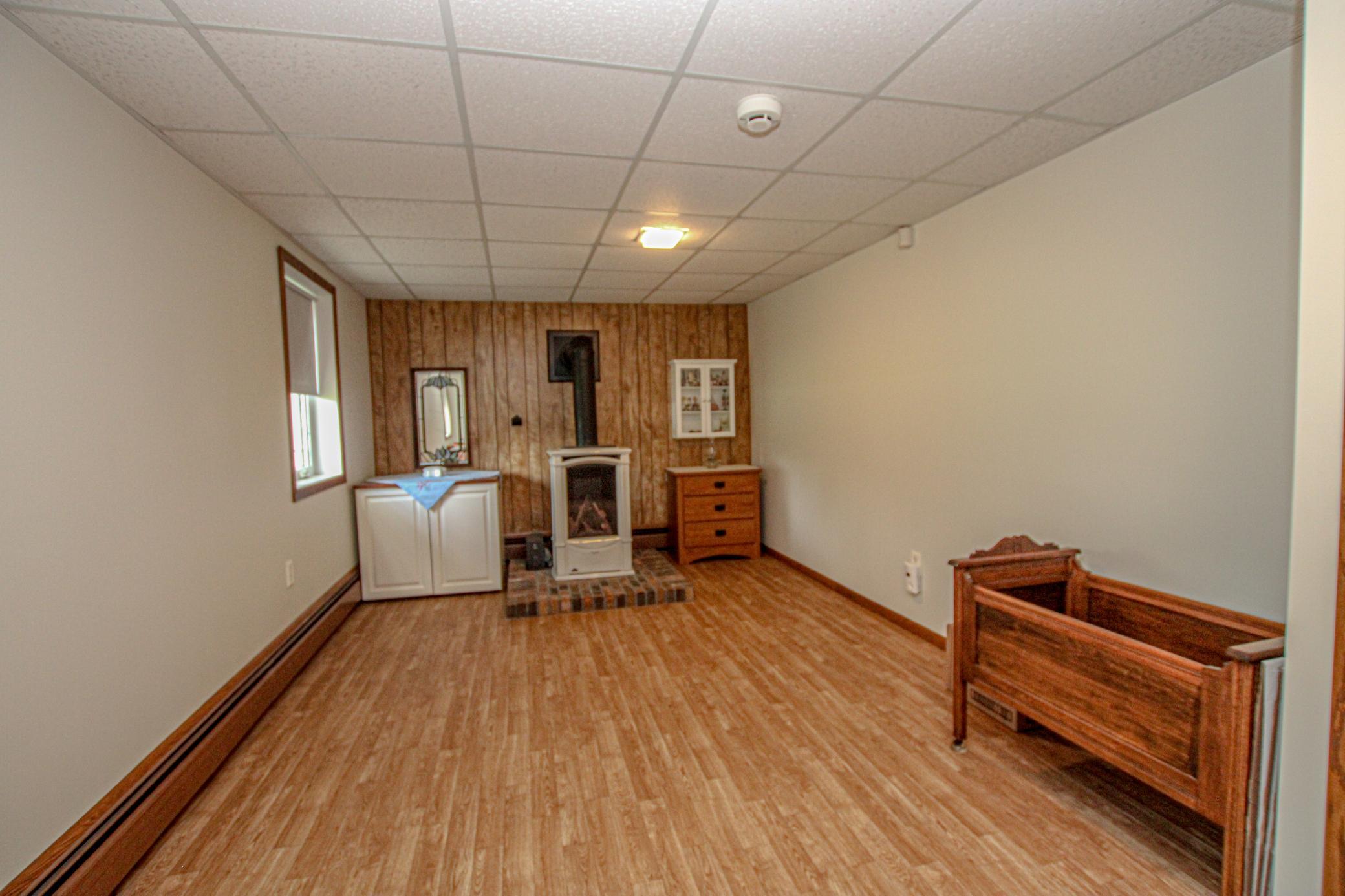 1971 single family home for sale at 8691 County Road 11 NE in Alexandria, MN — 3 bed, 2 bath (photo 25 of 35)