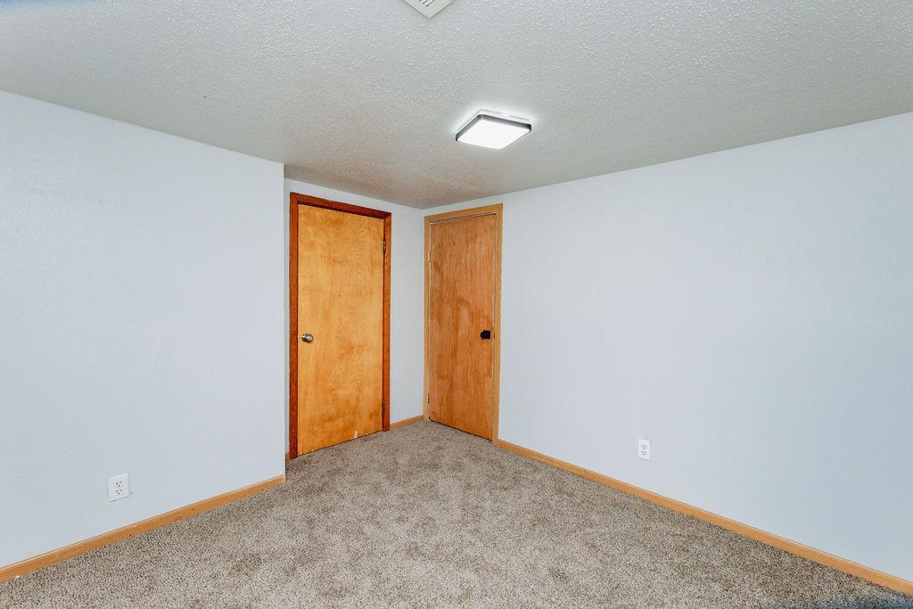 415 10th Street S, Moorhead MN 56560 - Photo 27 of 35