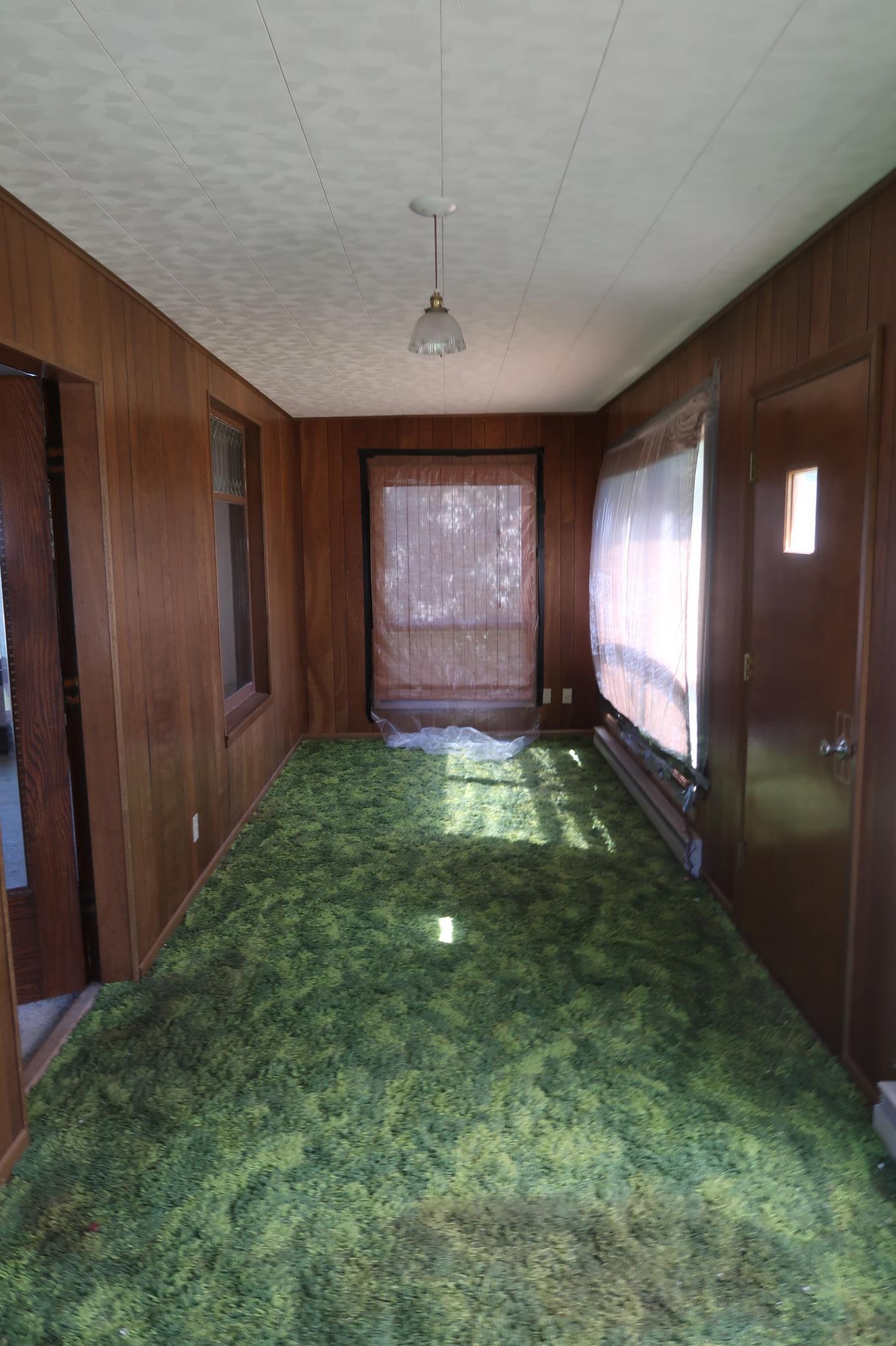 1915 single family home for sale at 10 3rd Avenue in Arthur, ND — 4 bed, 2 bath (photo 19 of 32)