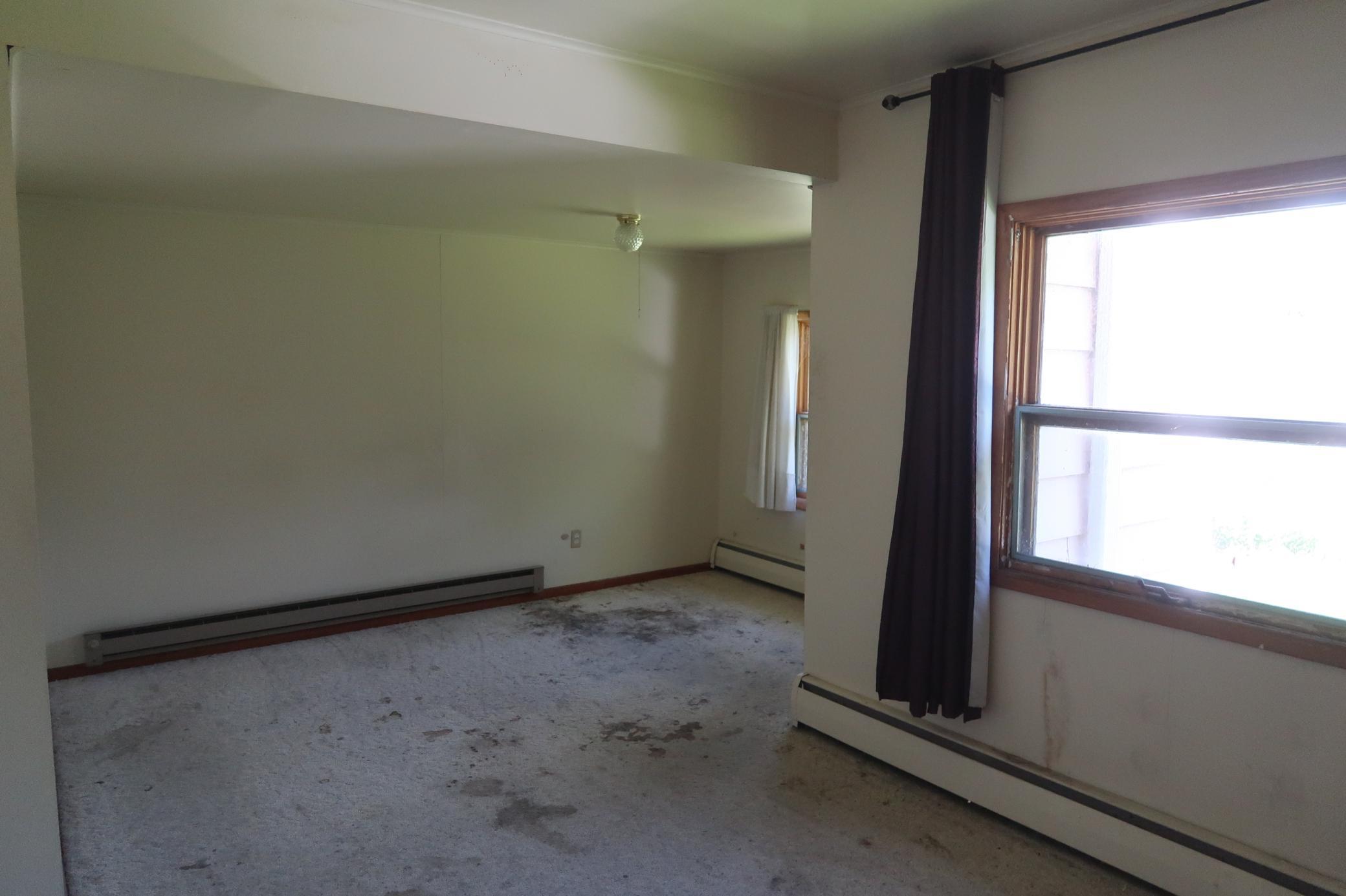 1915 single family home for sale at 10 3rd Avenue in Arthur, ND — 4 bed, 2 bath (photo 23 of 32)