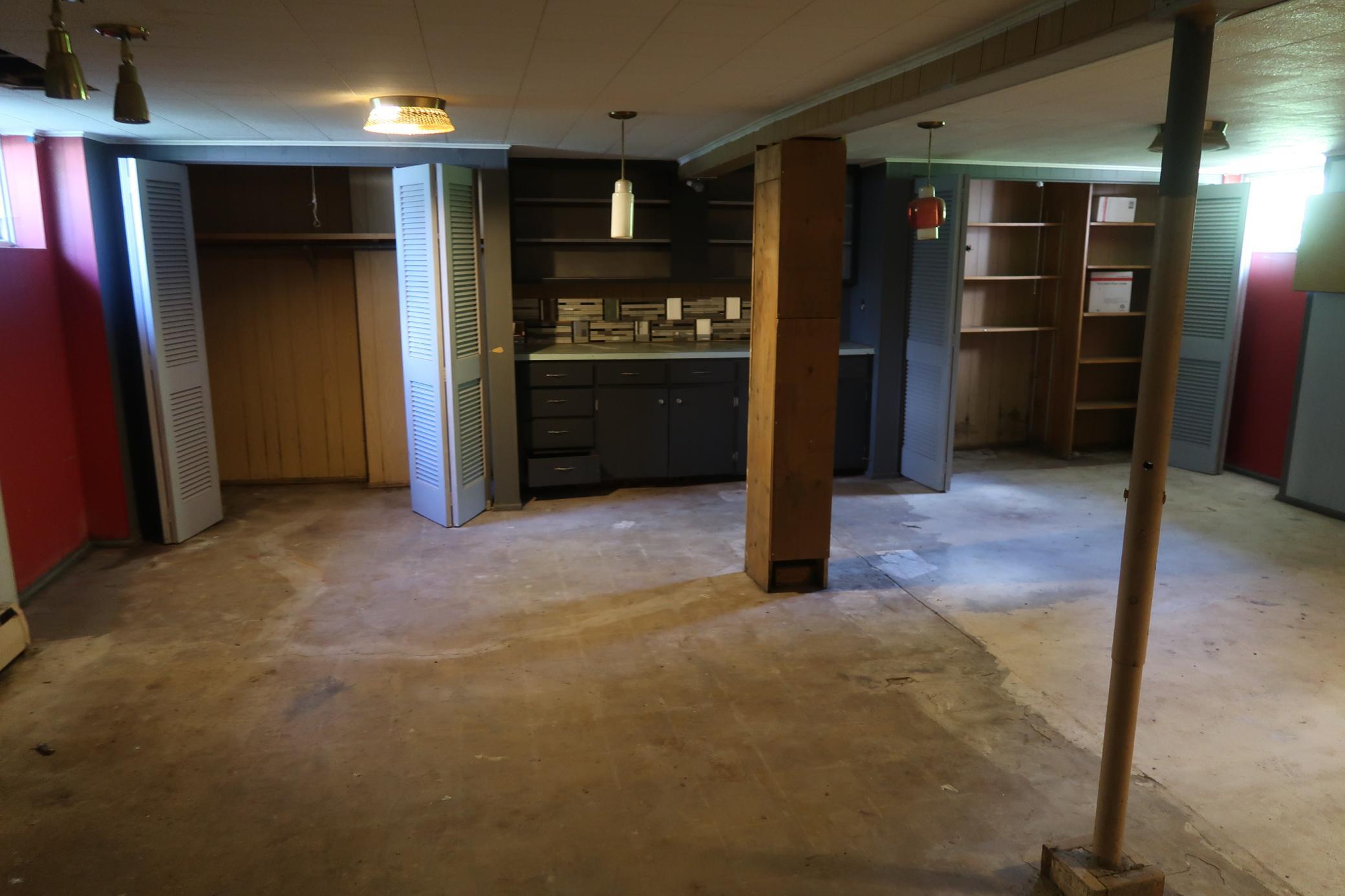 1915 single family home for sale at 10 3rd Avenue in Arthur, ND — 4 bed, 2 bath (photo 29 of 32)