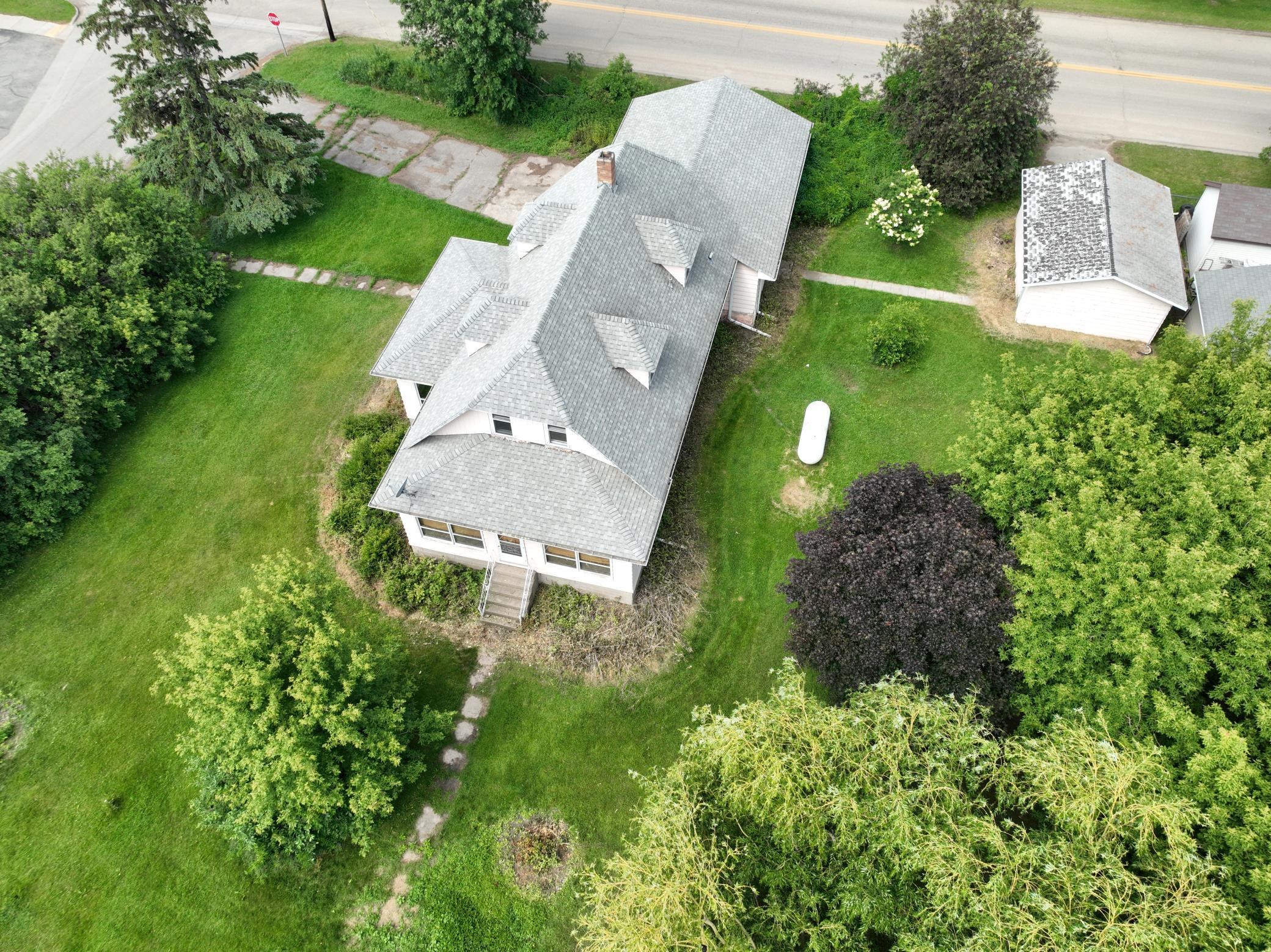 1915 single family home for sale at 10 3rd Avenue in Arthur, ND — 4 bed, 2 bath (photo 9 of 32)