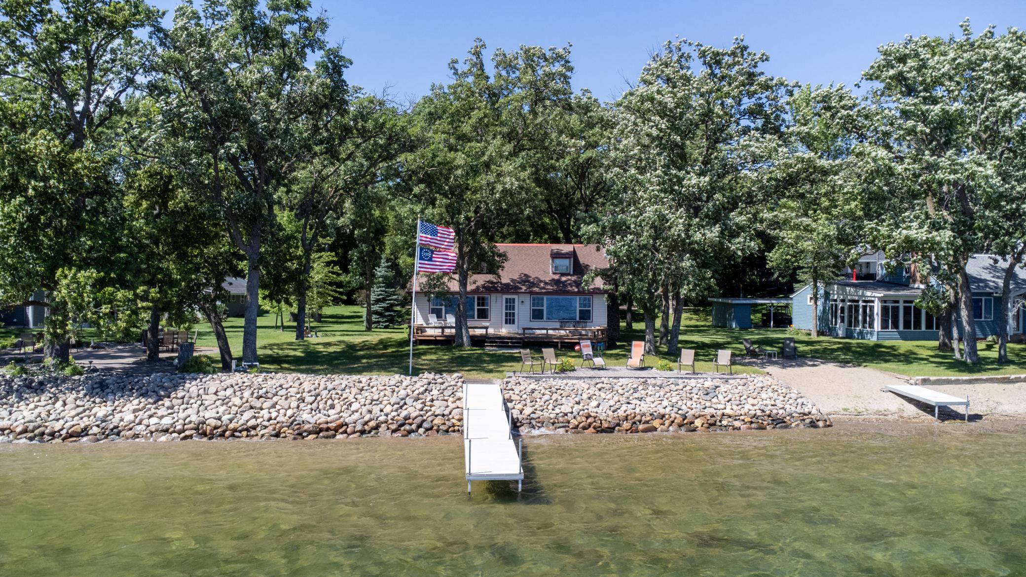 1928 single family home for sale at 22548 Senns Beach Drive in Detroit Lakes, MN — 3 bed, 2 bath (photo 5 of 107)
