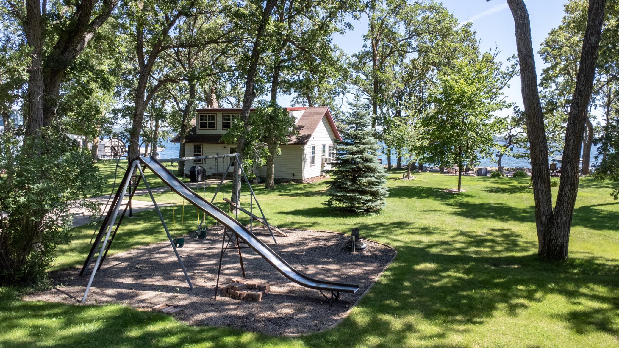 1928 single family home for sale at 22548 Senns Beach Drive in Detroit Lakes, MN — 3 bed, 2 bath (photo 72 of 107)