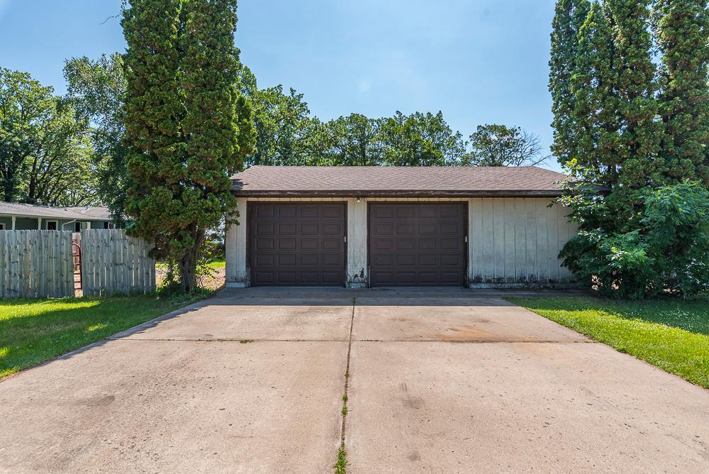 21824 Hillcrest Drive, Nisswa MN 56468 - Photo 11 of 46