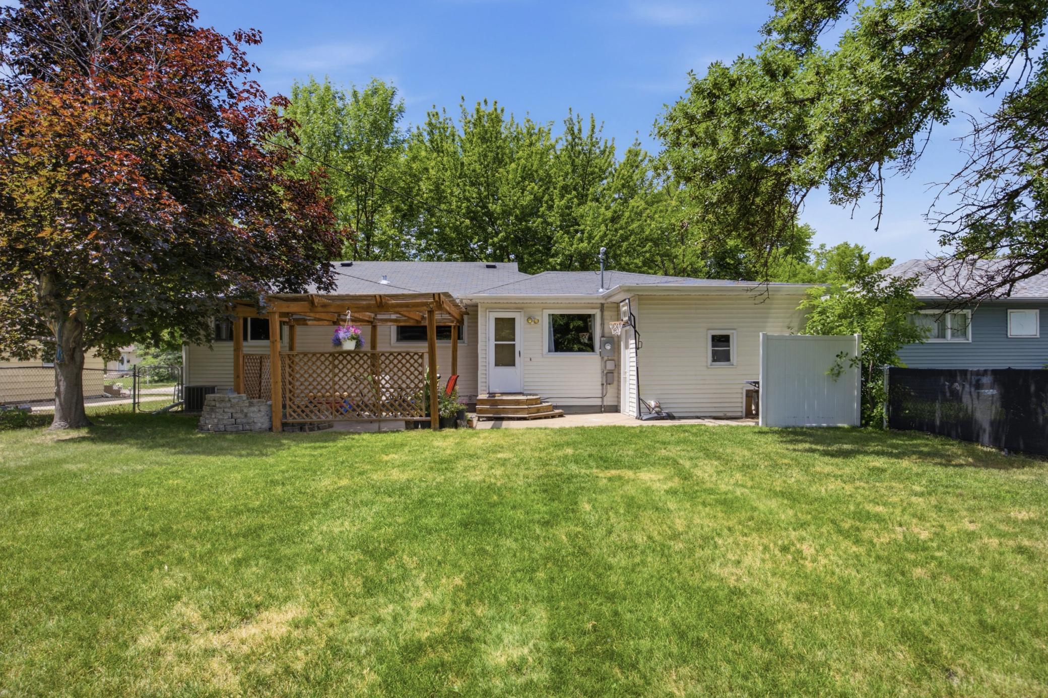 1512 17th S Street, Moorhead MN 56560 - Photo 26 of 32
