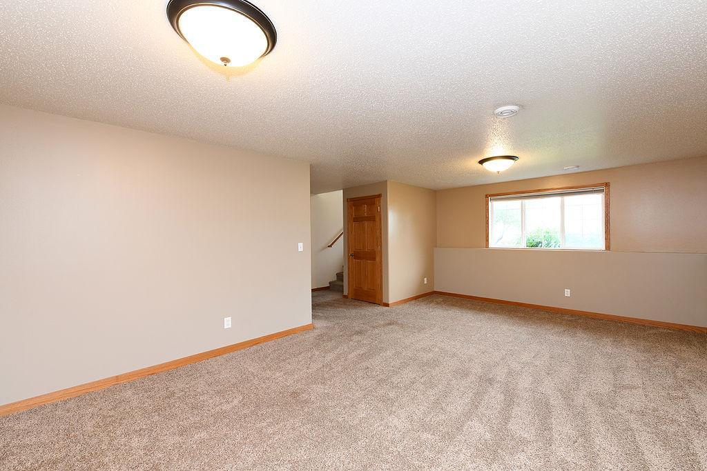 1159 39 1/2 W Avenue, West Fargo ND 58078 - Photo 2 of 7