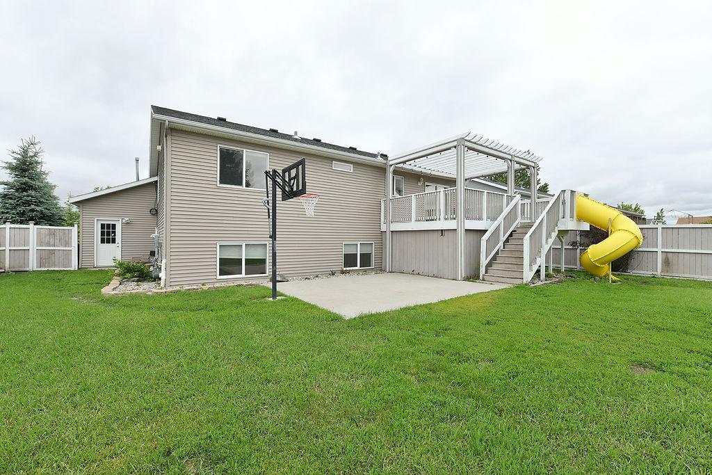 1159 39 1/2 W Avenue, West Fargo ND 58078 - Photo 5 of 7