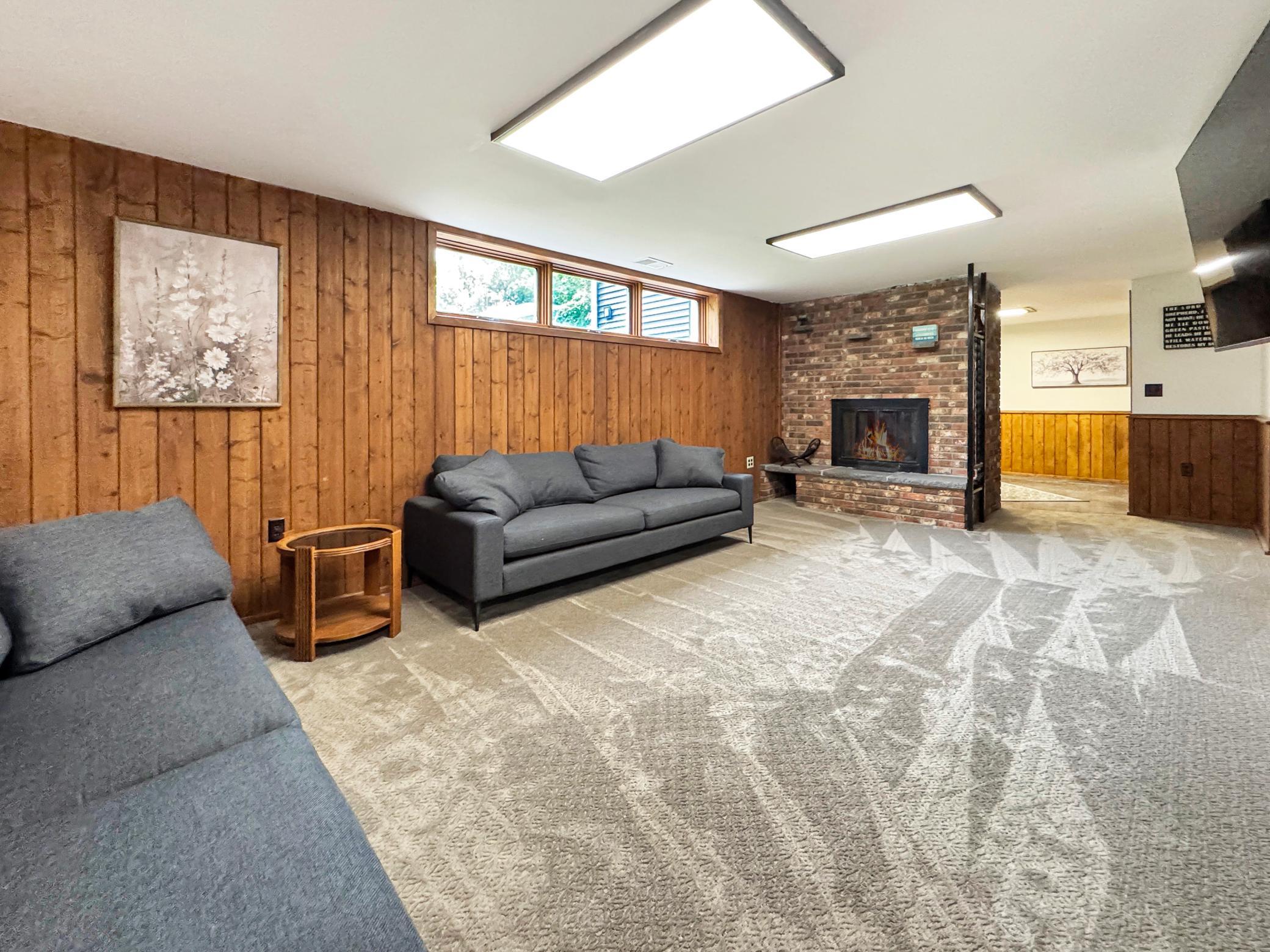 1974 single family home for sale at 6020 Shady Lane NE in Bemidji, MN — 4 bed, 3 bath (photo 22 of 25)