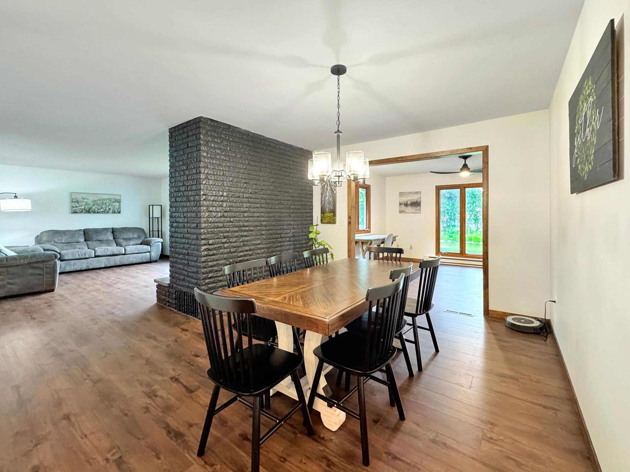 1974 single family home for sale at 6020 Shady Lane NE in Bemidji, MN — 4 bed, 3 bath (photo 5 of 25)