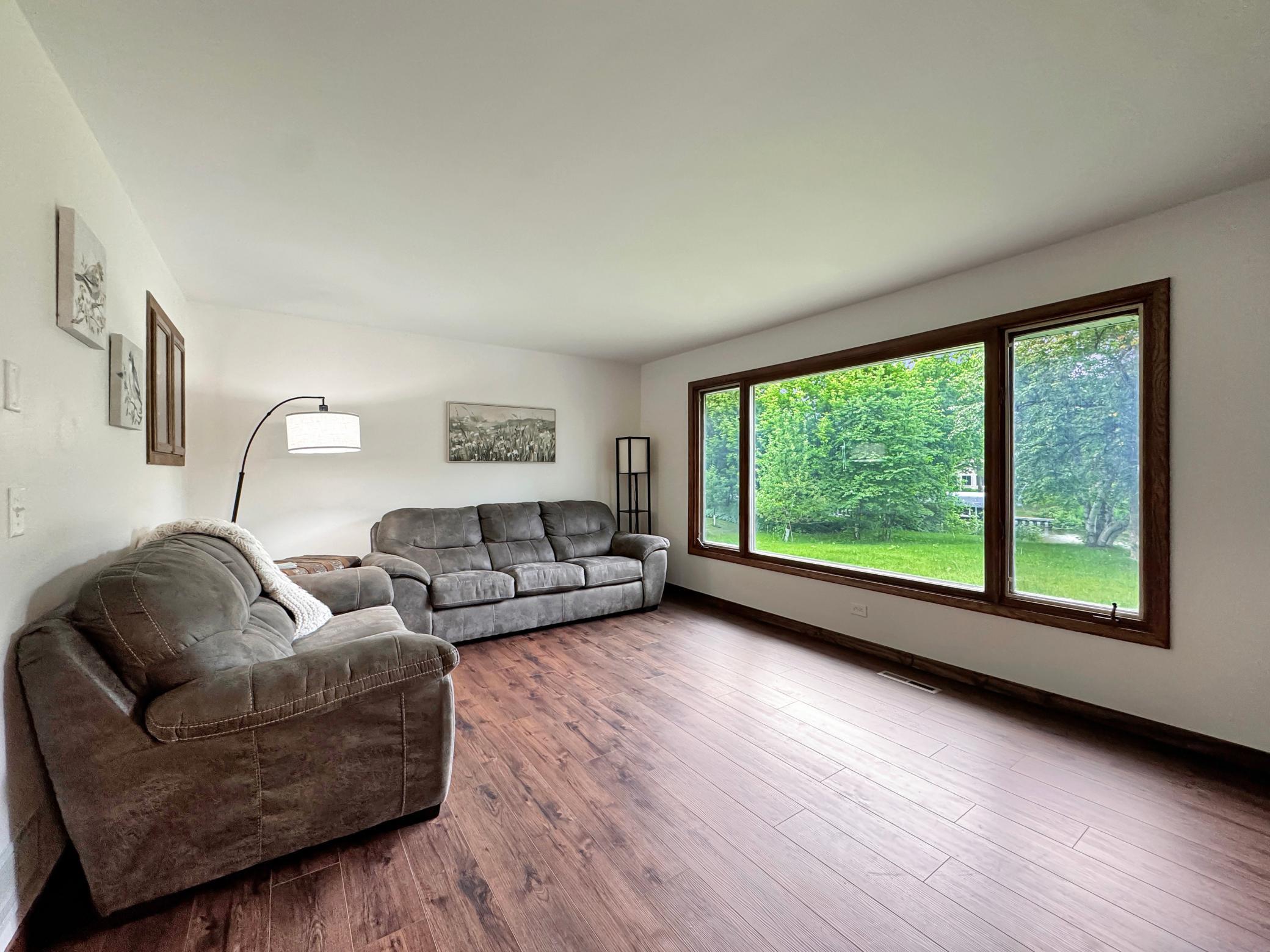 1974 single family home for sale at 6020 Shady Lane NE in Bemidji, MN — 4 bed, 3 bath (photo 8 of 25)
