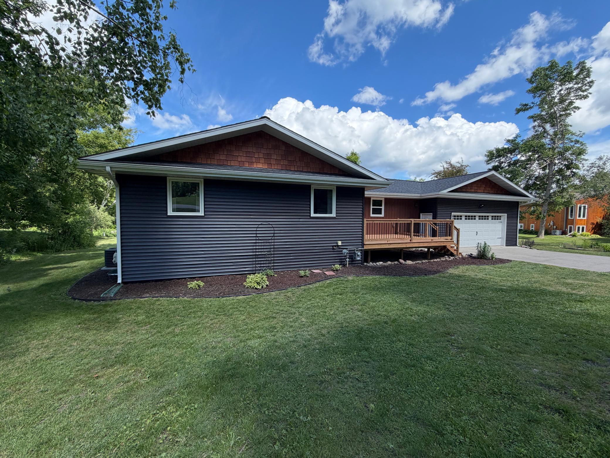 1974 single family home for sale at 6020 Shady Lane NE in Bemidji, MN — 4 bed, 3 bath