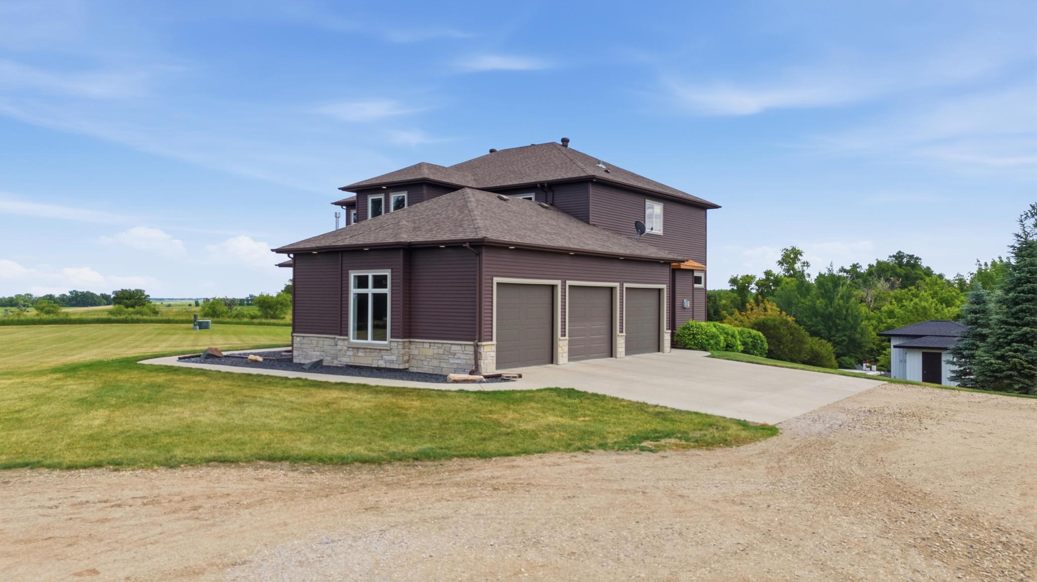 15792 Highway 46, Kindred ND 58051 - Photo 3 of 84
