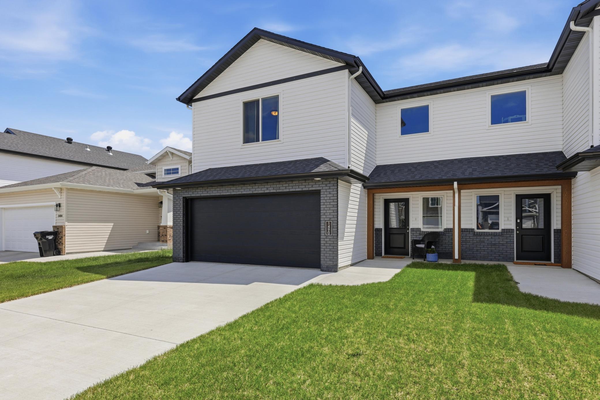 1490 68th S Avenue, Fargo ND 58104 - Photo 2 of 26