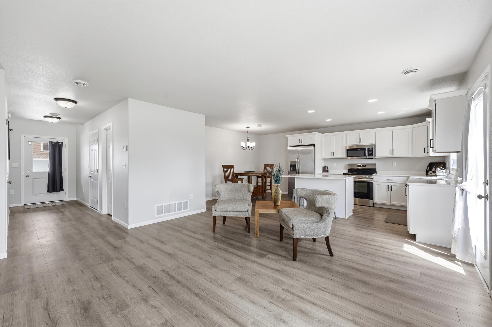 1490 68th S Avenue, Fargo ND 58104 - Photo 6 of 26