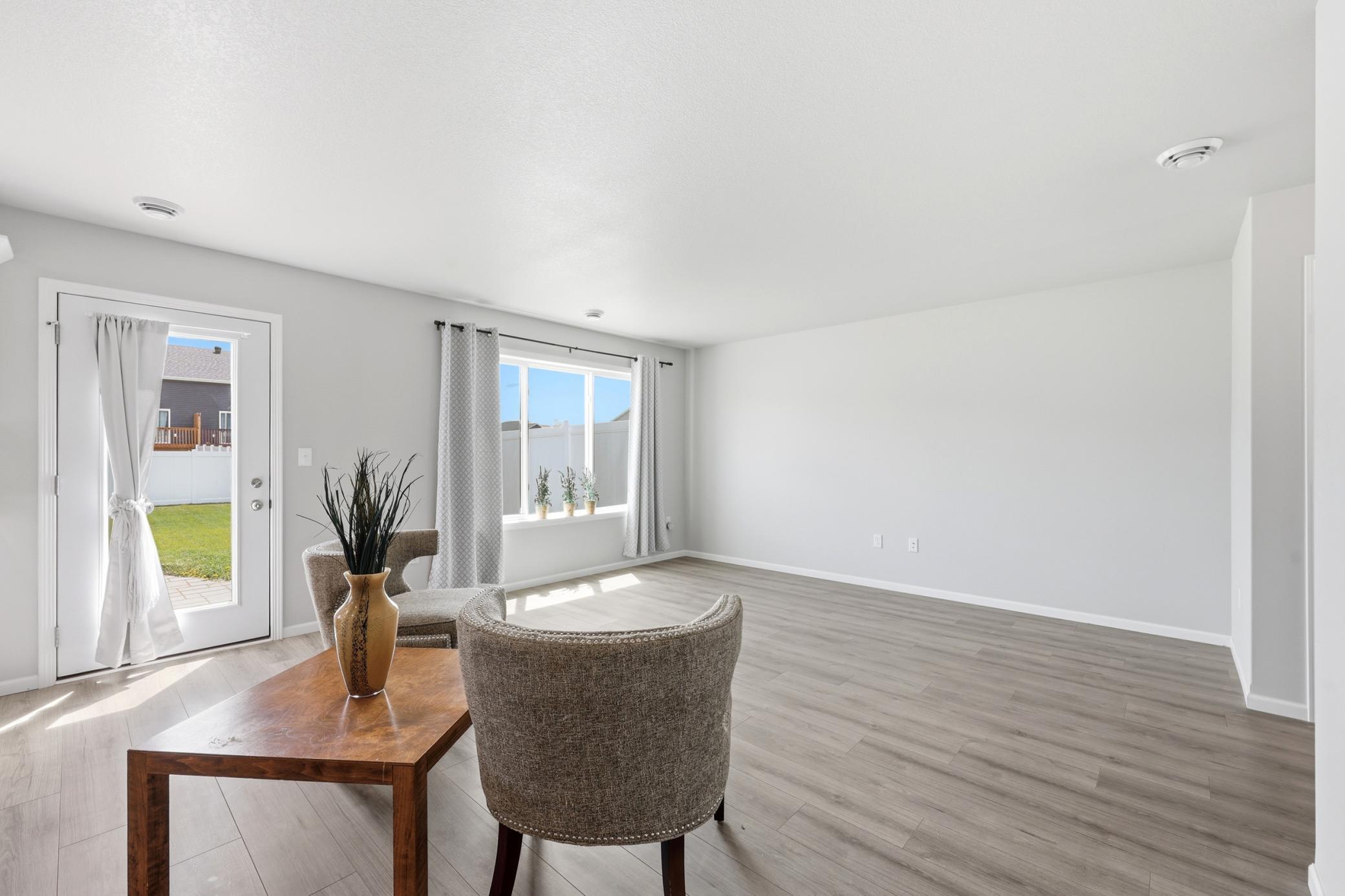 1490 68th S Avenue, Fargo ND 58104 - Photo 7 of 26