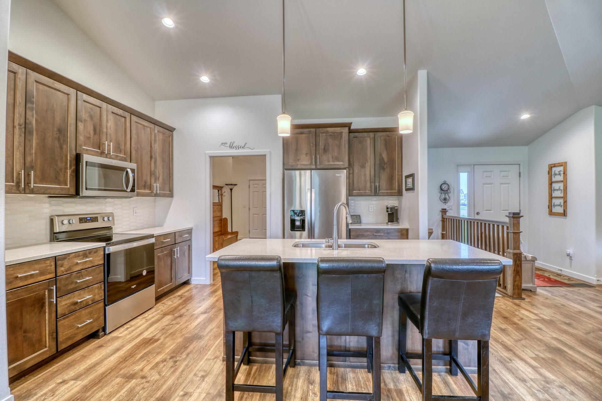 6779 Ashwood S Loop, Fargo ND 58104 - Photo 12 of 58