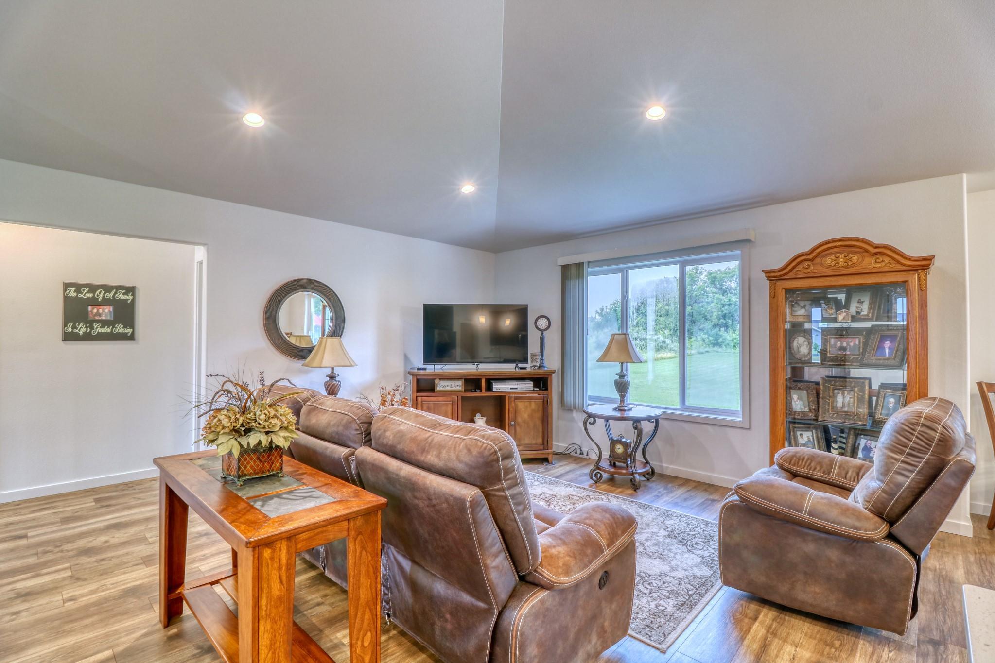 6779 Ashwood S Loop, Fargo ND 58104 - Photo 21 of 58
