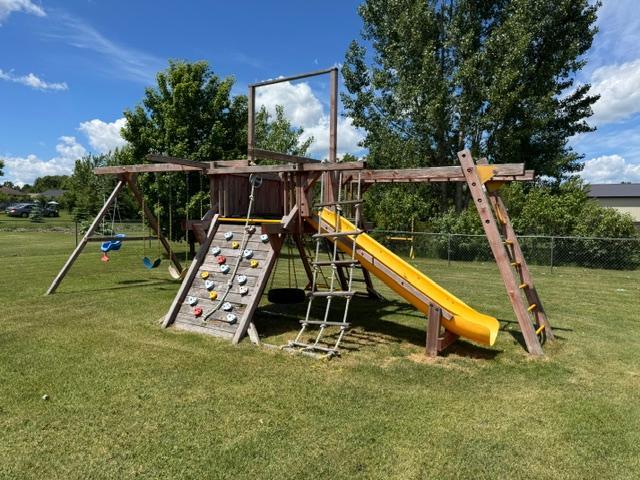 708 Irving Avenue SW, Wadena MN 56482 - Photo 13 of 35