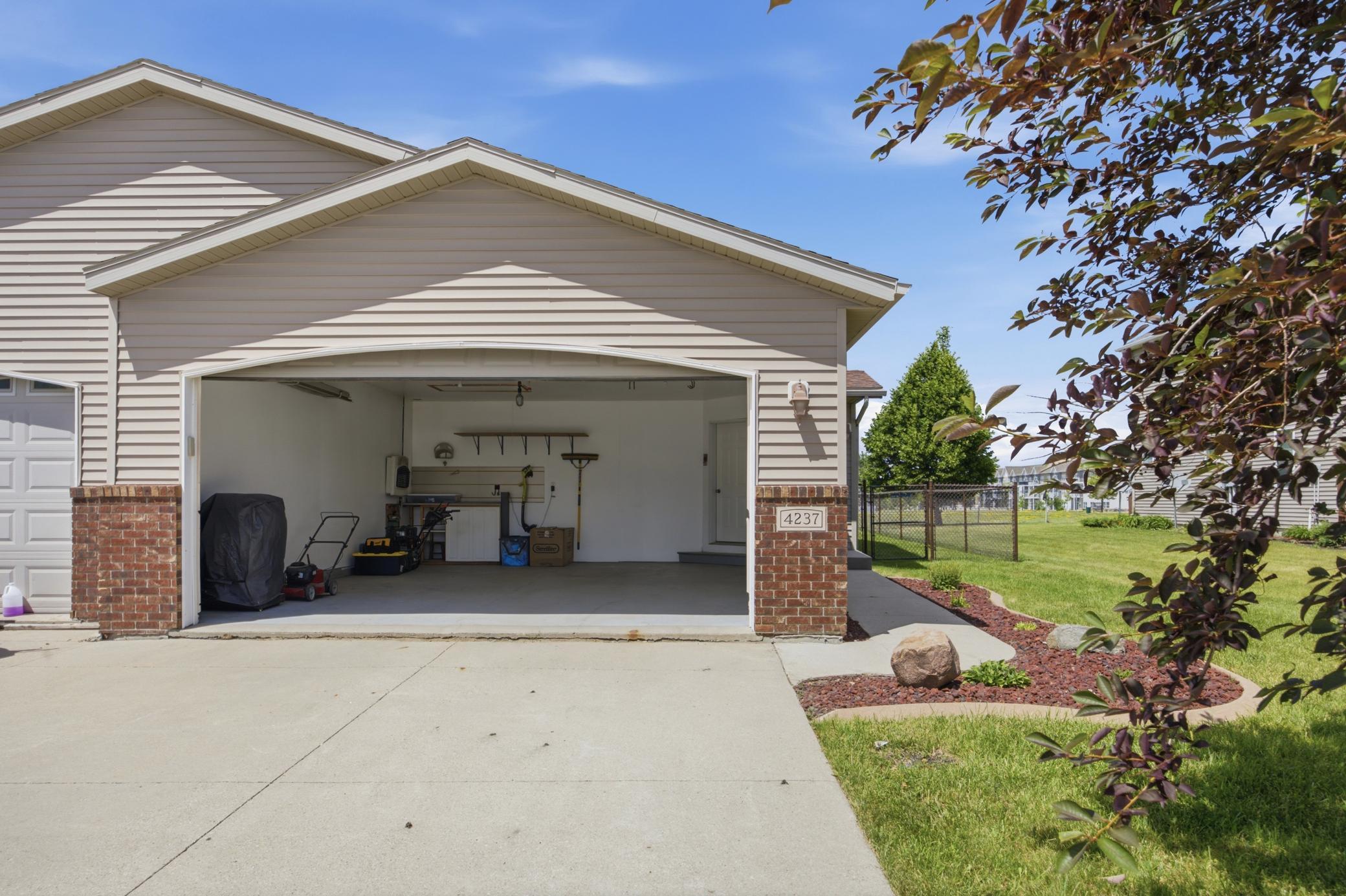 4237 39th S Avenue, Fargo ND 58104 - Photo 27 of 37