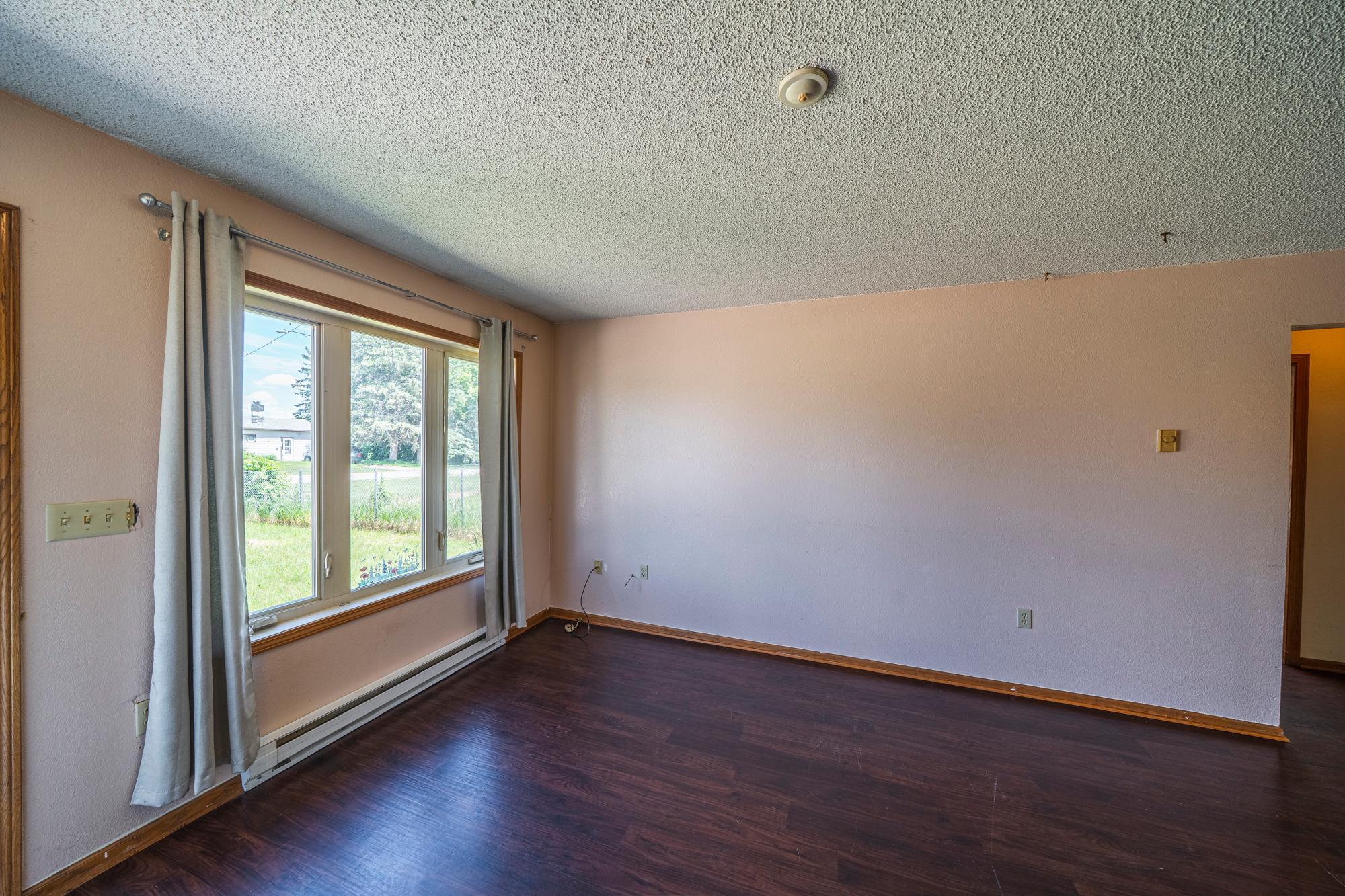 1994 duplex for sale at 204 Main Street E in Ogema, MN — 4 bed, 2 bath (photo 18 of 31)