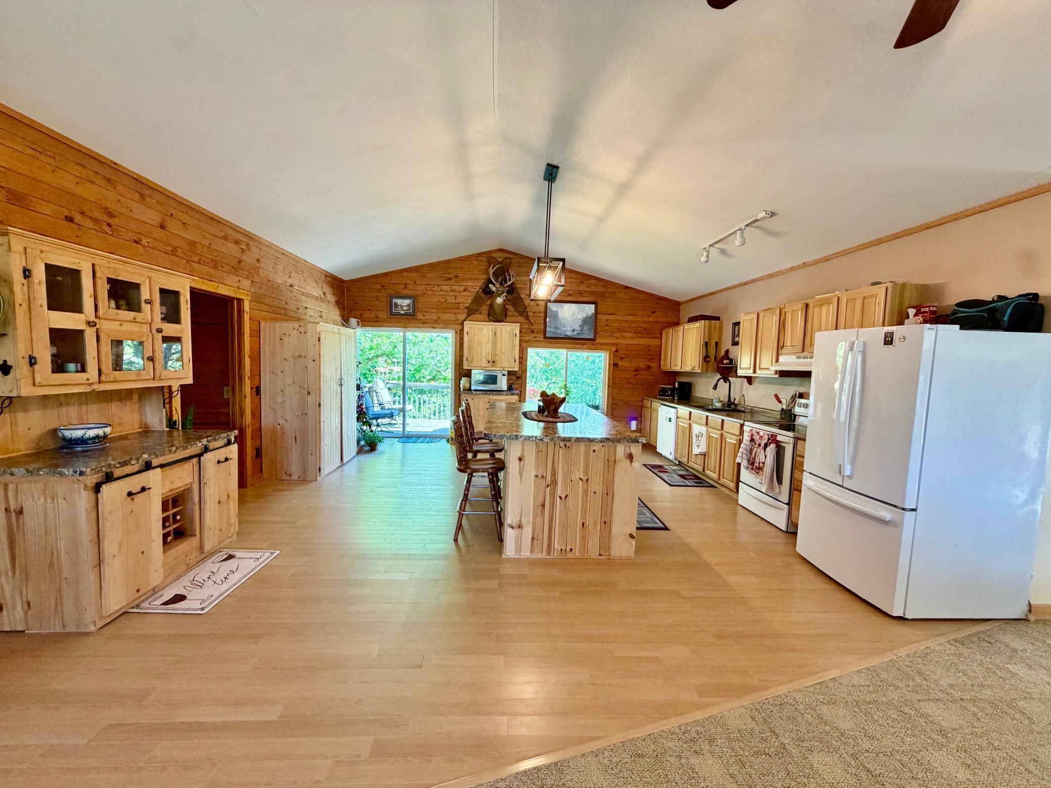 838 Noble Drive NW, Baudette MN 56623 - Photo 11 of 24